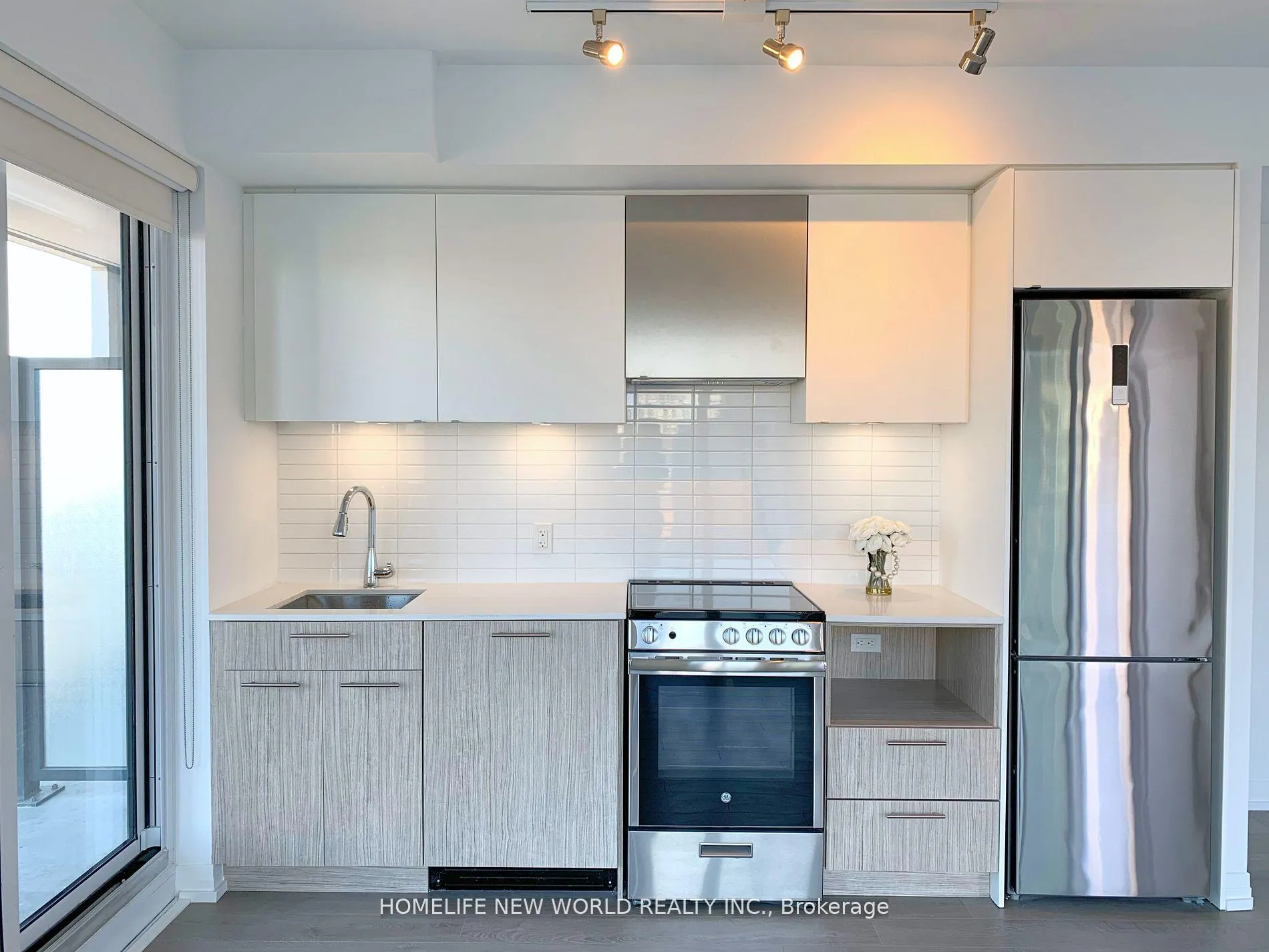 Photo 7 of Unit 809, 251 Jarvis Street, Toronto, Church-Yonge Corridor — HOMEH