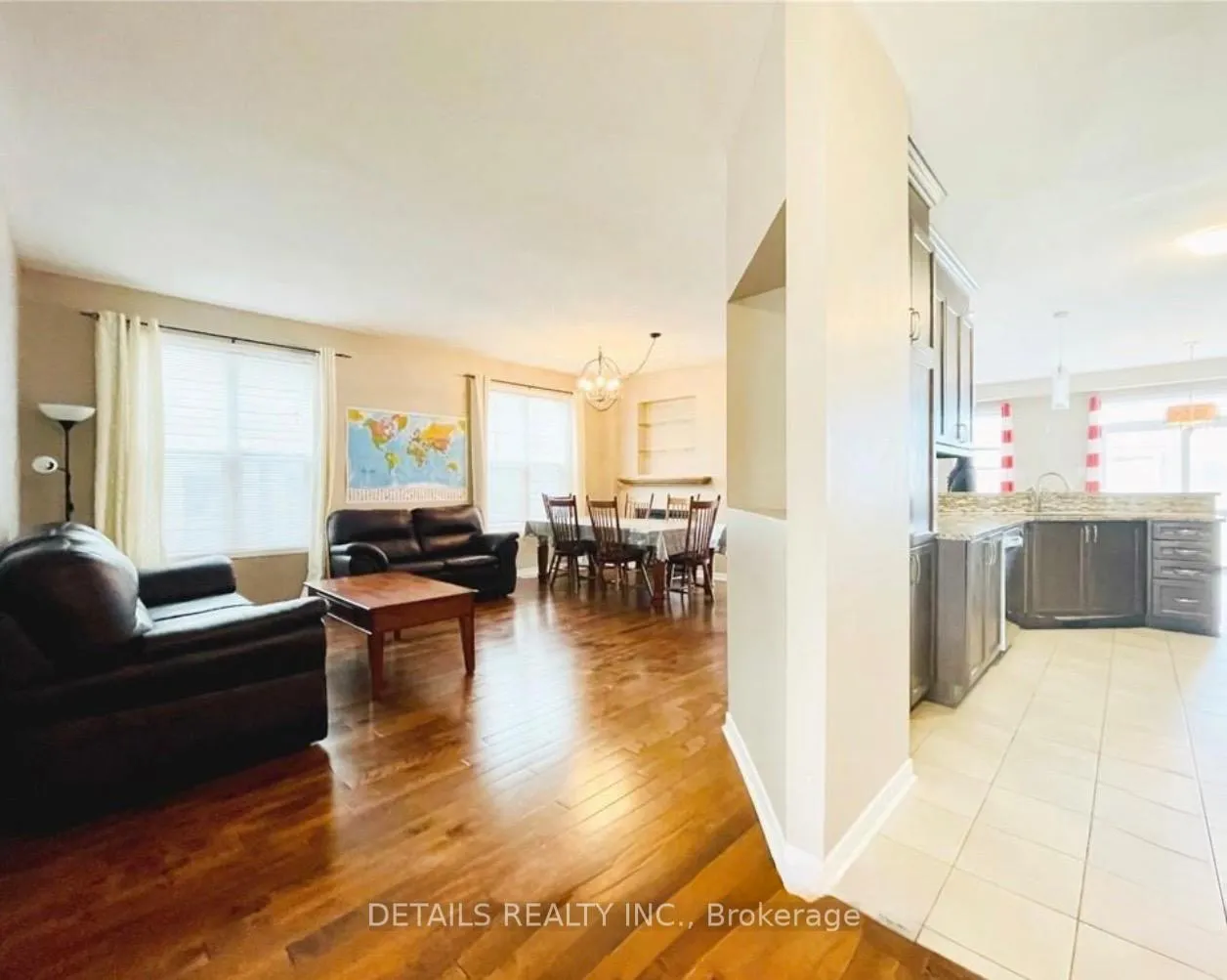 Photo 4 of 439 Cavesson Street, Ottawa, Kanata - Emerald Meadows/Trailwest — HOMEH