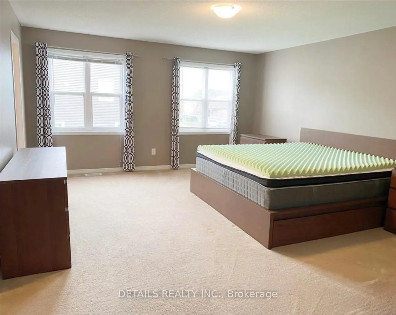 Photo 11 of 439 Cavesson Street, Ottawa, Kanata - Emerald Meadows/Trailwest — HOMEH