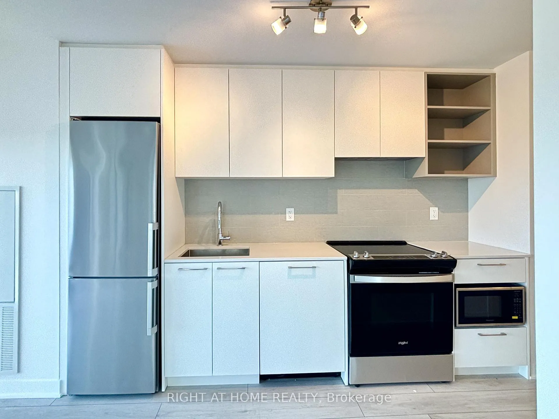 Photo 4 of Unit 506, 260 Malta Avenue, Brampton, Fletcher's Creek South — HOMEH