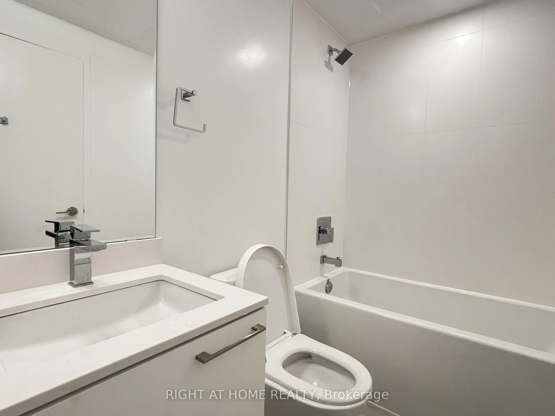 Photo 10 of Unit 506, 260 Malta Avenue, Brampton, Fletcher's Creek South — HOMEH