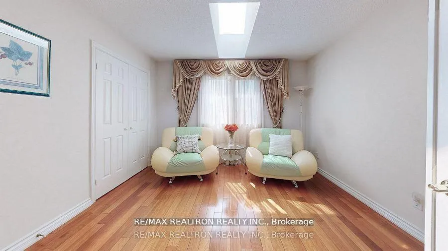 Photo 24 of 72 Spanhouse Crescent, Markham, Unionville — HOMEH