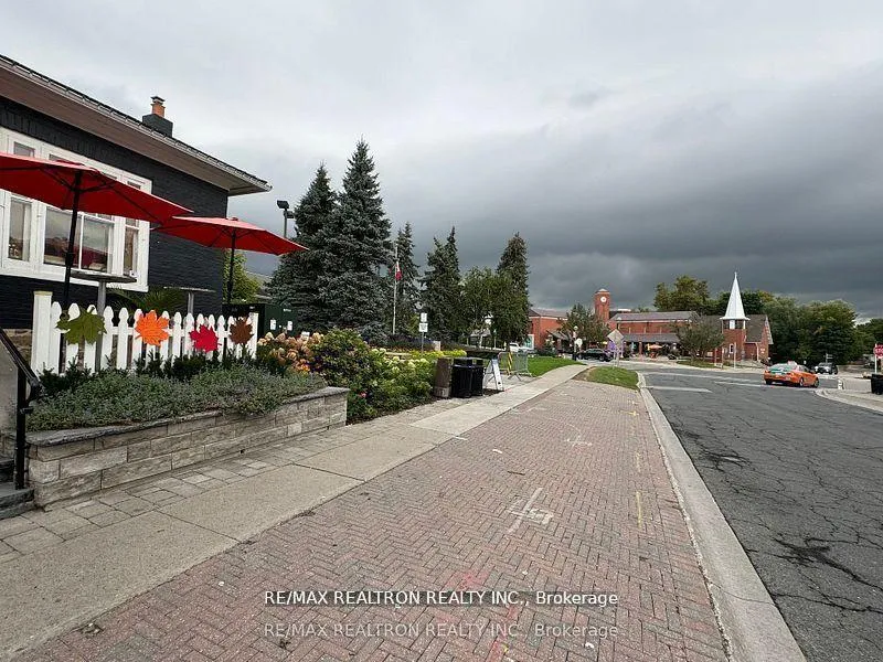 Photo 31 of 72 Spanhouse Crescent, Markham, Unionville — HOMEH