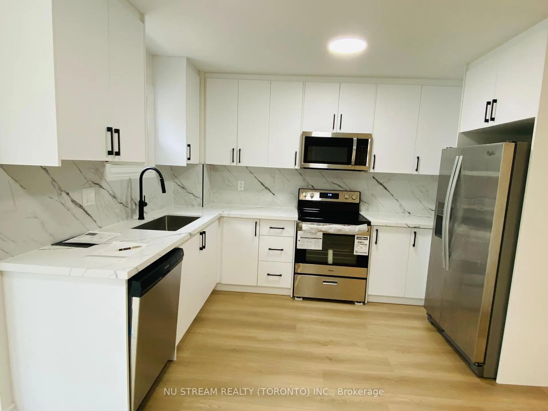 Photo 6 of 25 Quance Street, Barrie, Holly — HOMEH