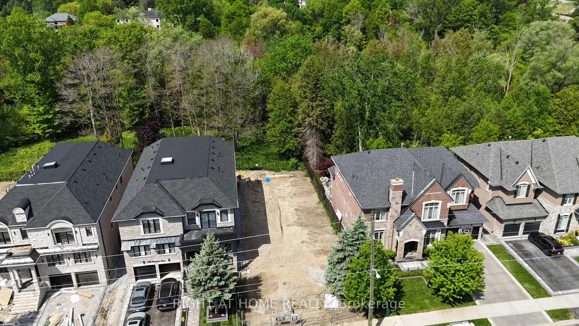 Photo 4 of 860 Riverside Drive, Ajax, Central West — HOMEH