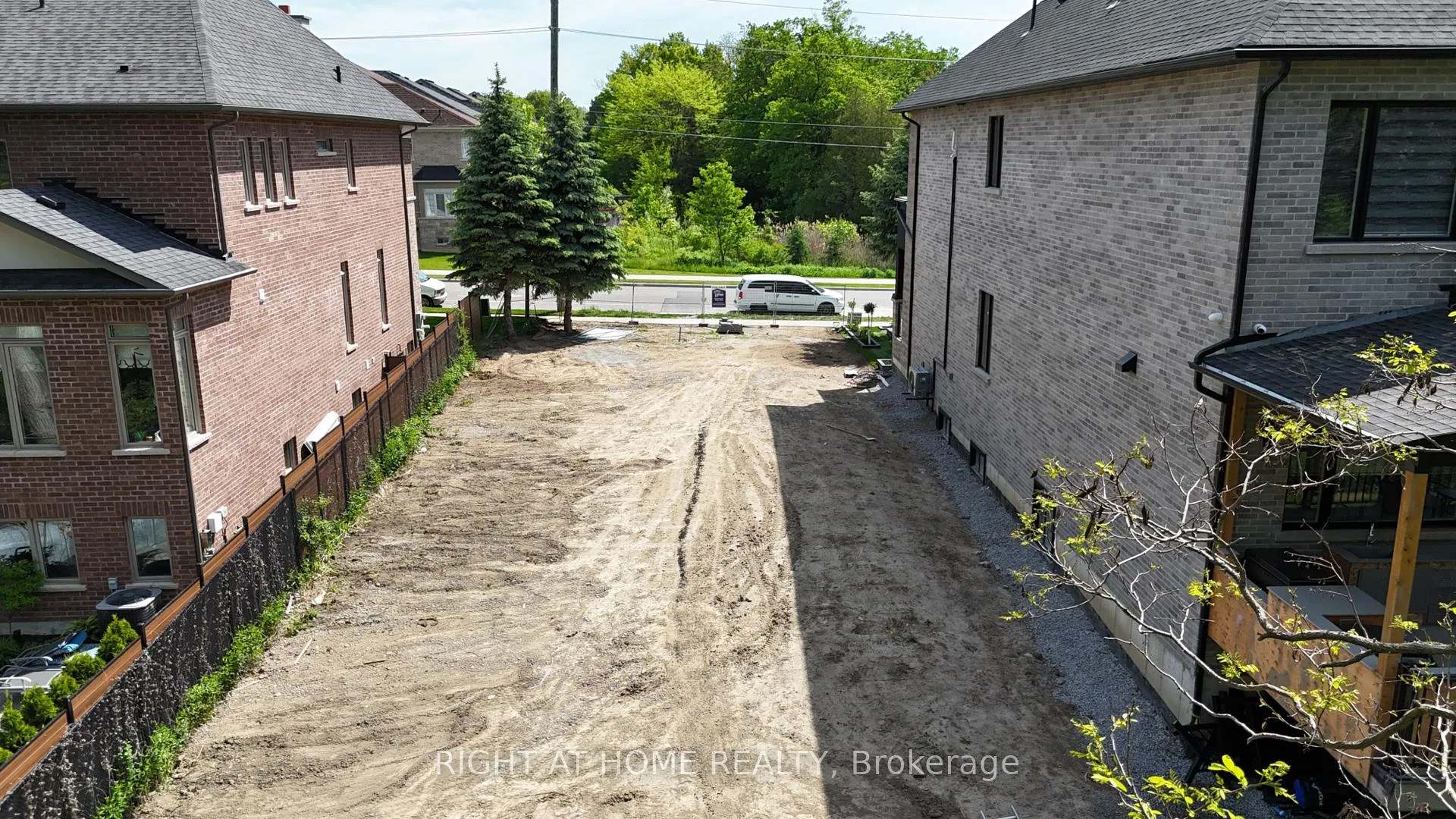 Photo 8 of 860 Riverside Drive, Ajax, Central West — HOMEH