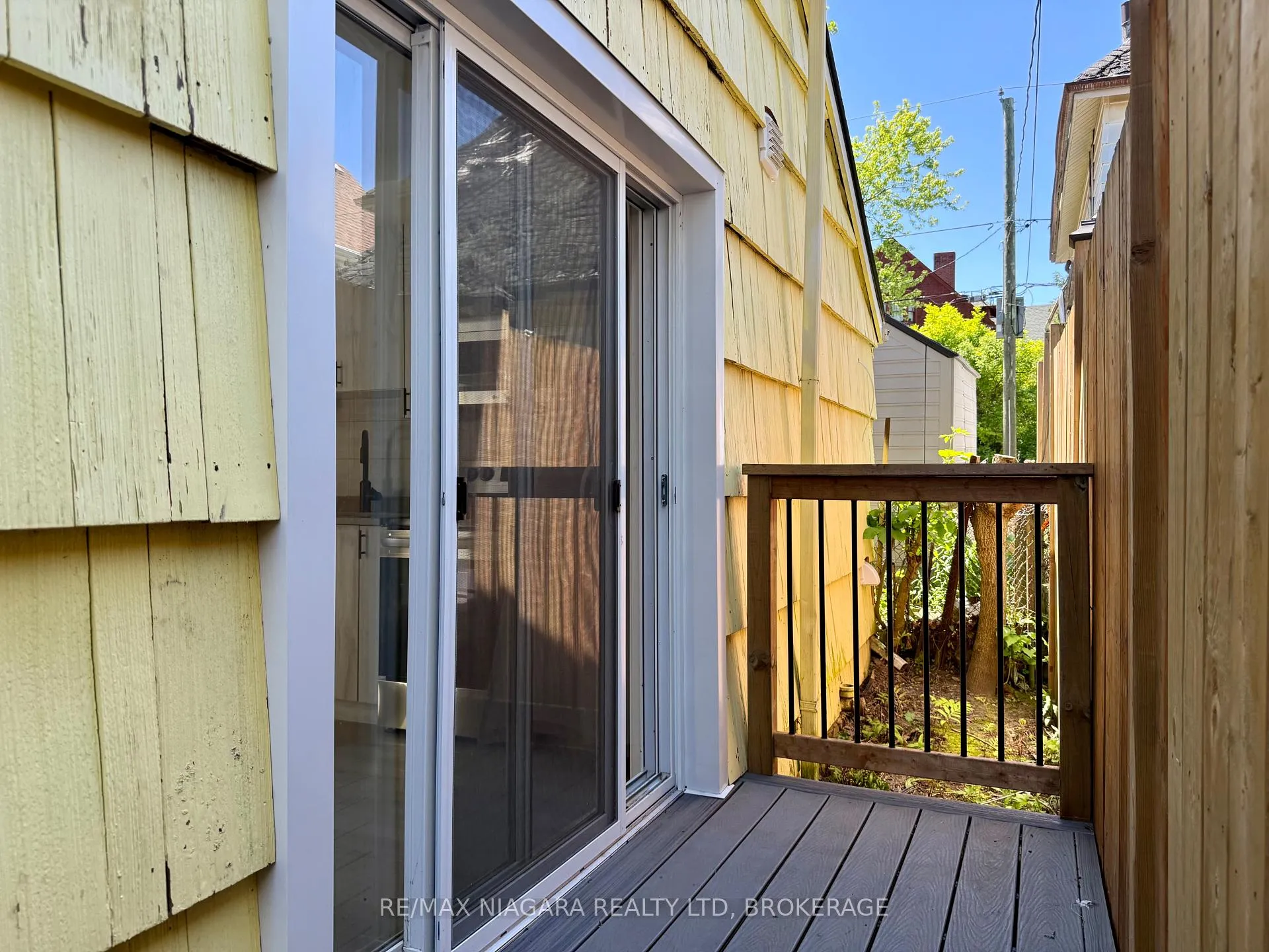 Photo 11 of Unit Unit 2, 4711 River Road, Niagara Falls, Downtown — HOMEH