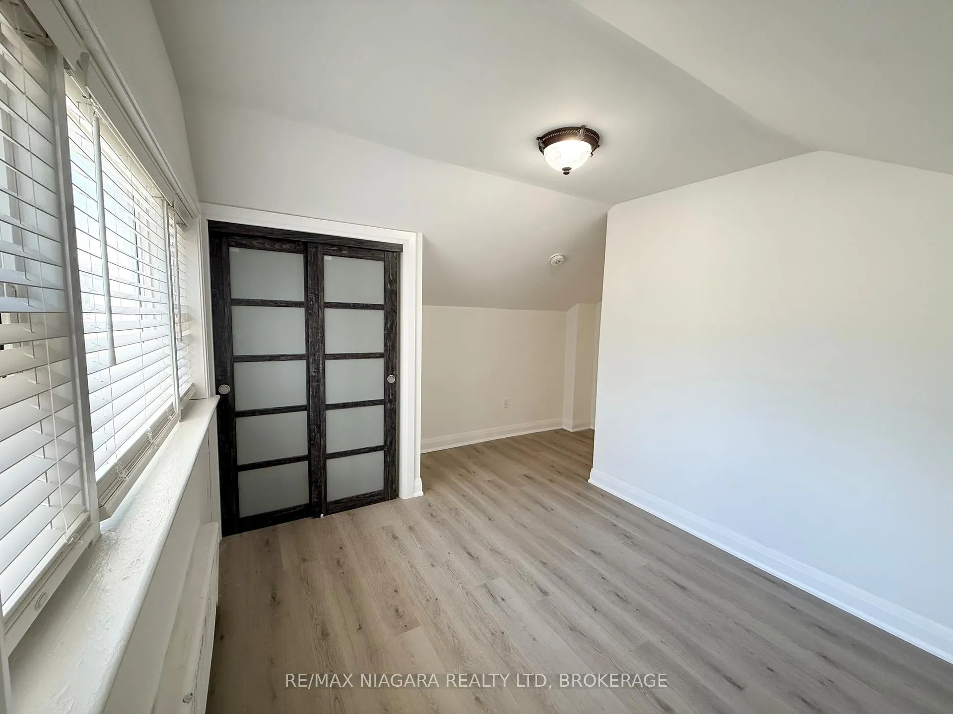 Photo 19 of Unit Unit 2, 4711 River Road, Niagara Falls, Downtown — HOMEH
