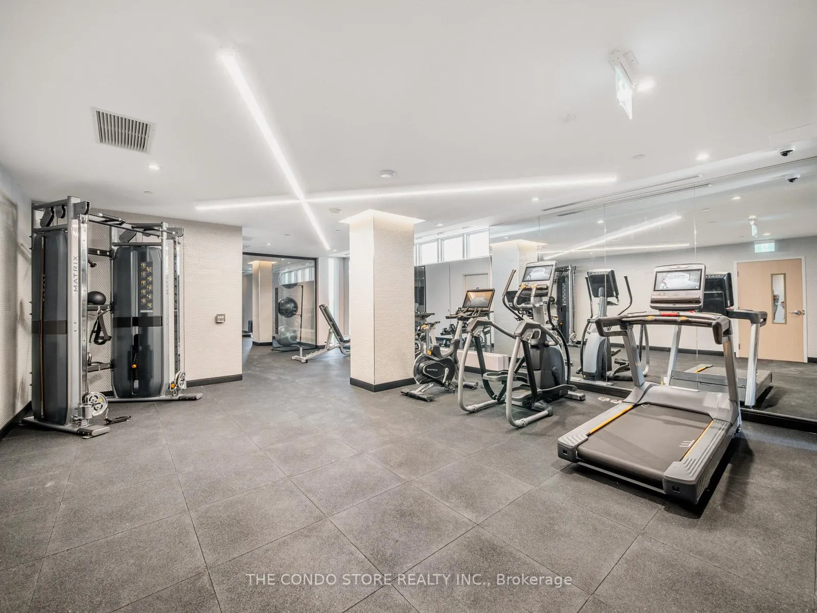 Photo 17 of Unit 611, 8 Manor Road W, Toronto, Yonge-Eglinton — HOMEH