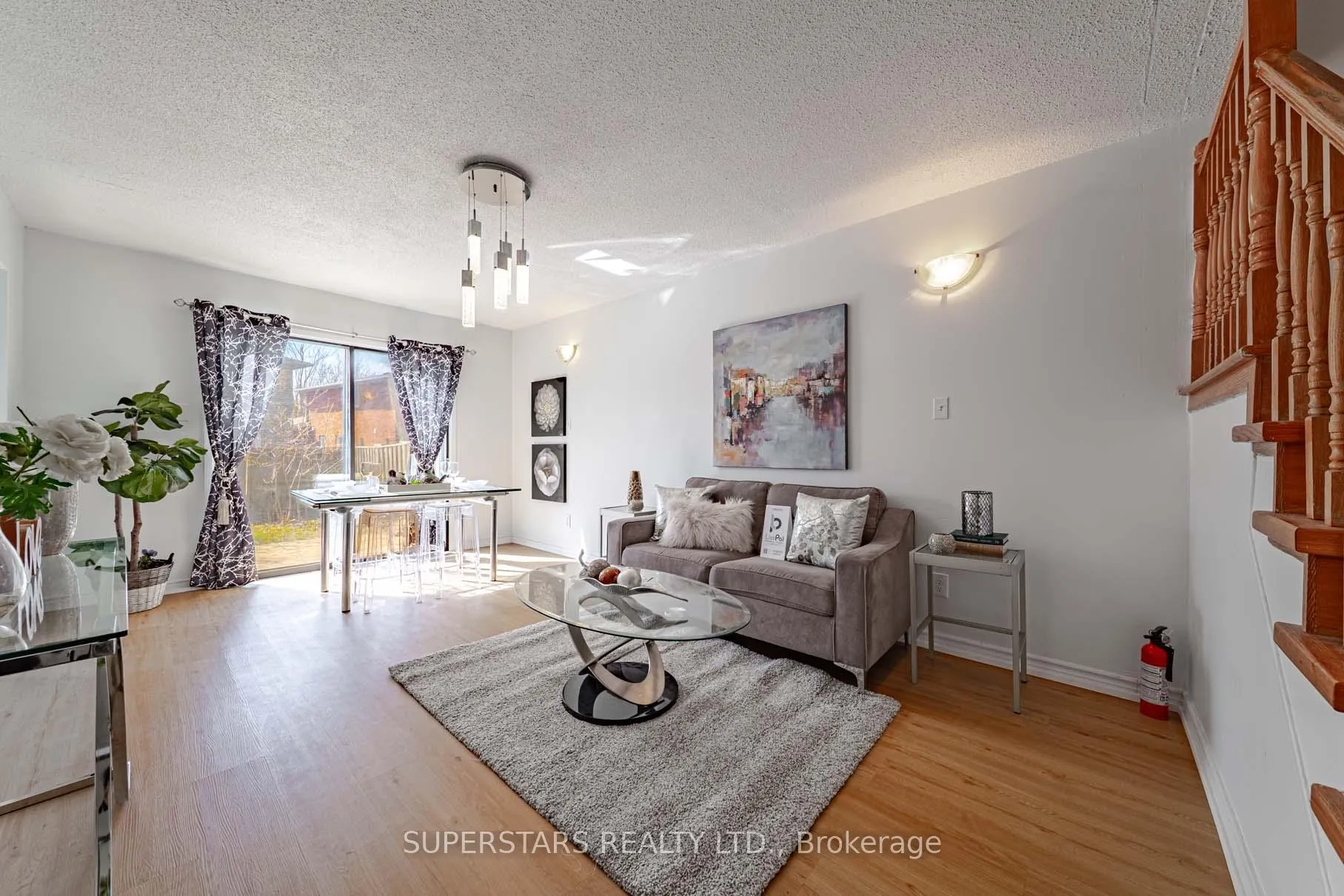 Photo 1 of 135 Appleby Crescent, Markham, Milliken Mills West — HOMEH