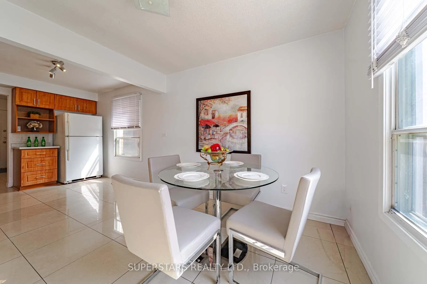 Photo 10 of 135 Appleby Crescent, Markham, Milliken Mills West — HOMEH