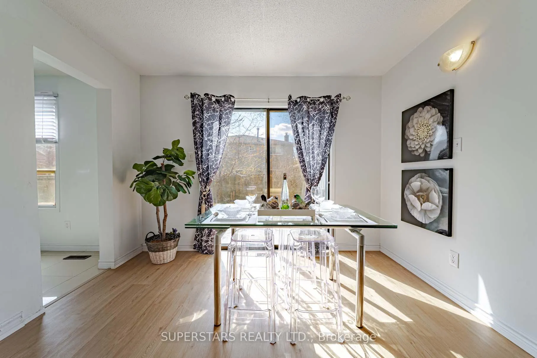Photo 11 of 135 Appleby Crescent, Markham, Milliken Mills West — HOMEH