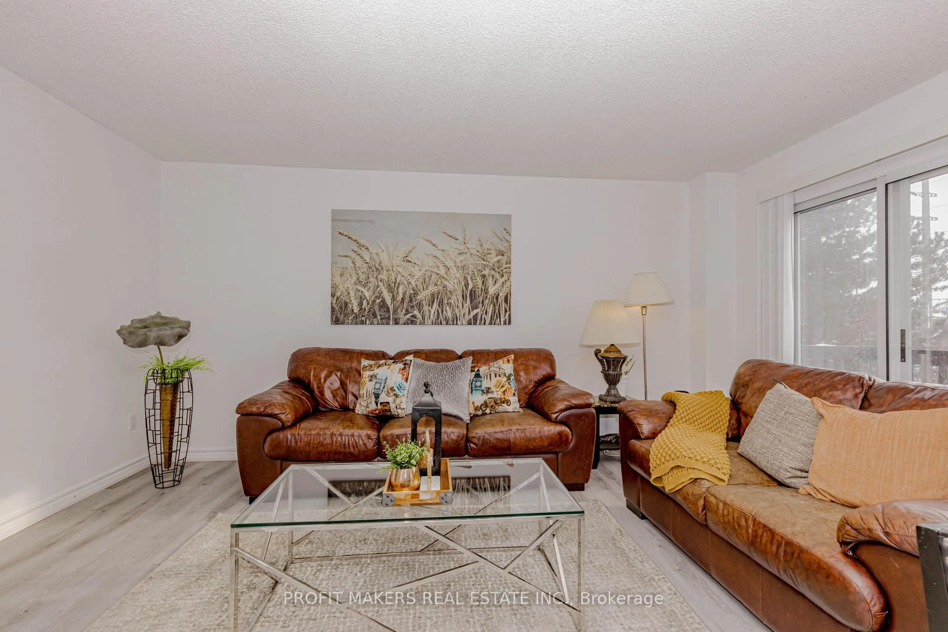 Photo 5 of 68 Cutters Crescent, Brampton, Fletcher's West — HOMEH