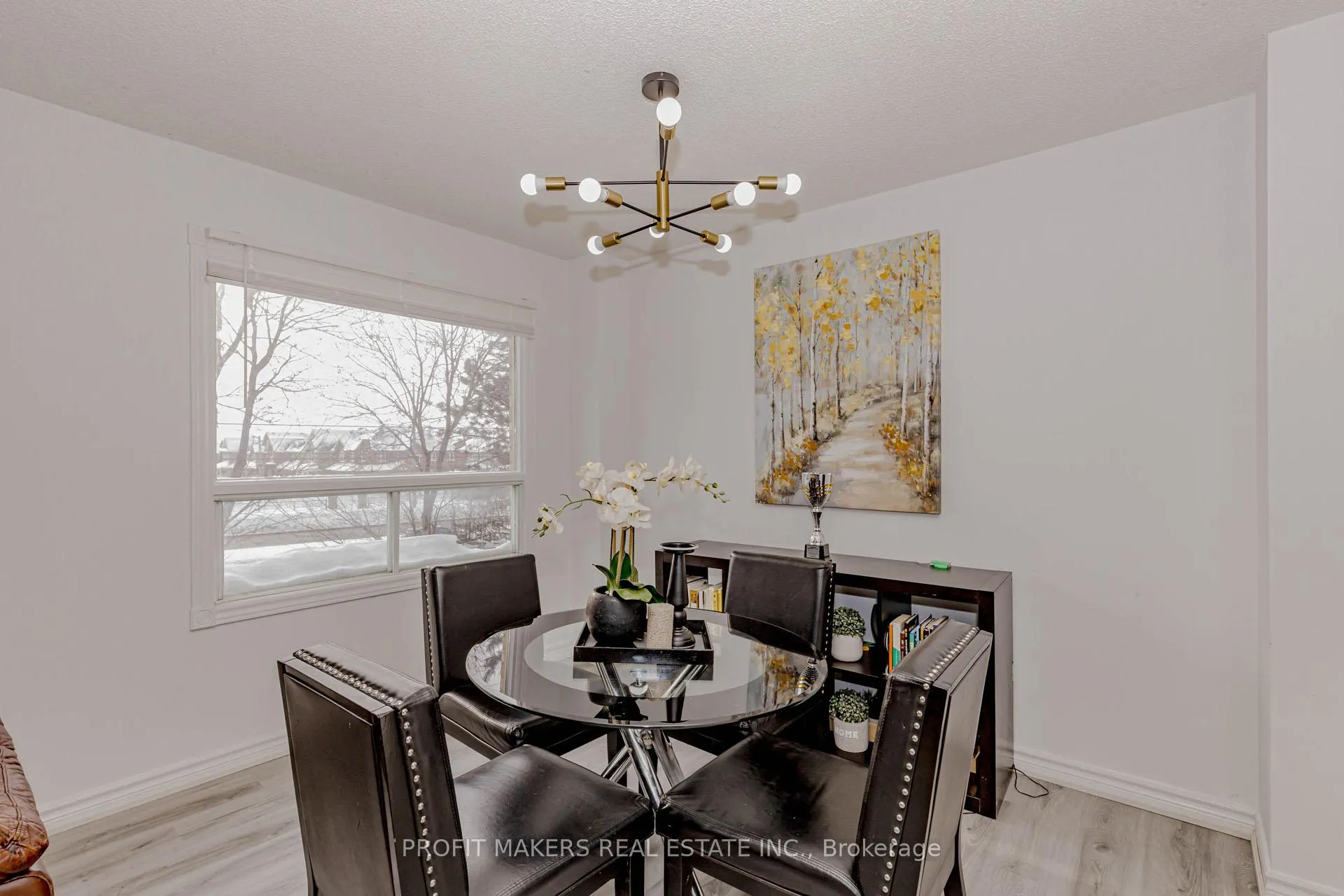 Photo 8 of 68 Cutters Crescent, Brampton, Fletcher's West — HOMEH