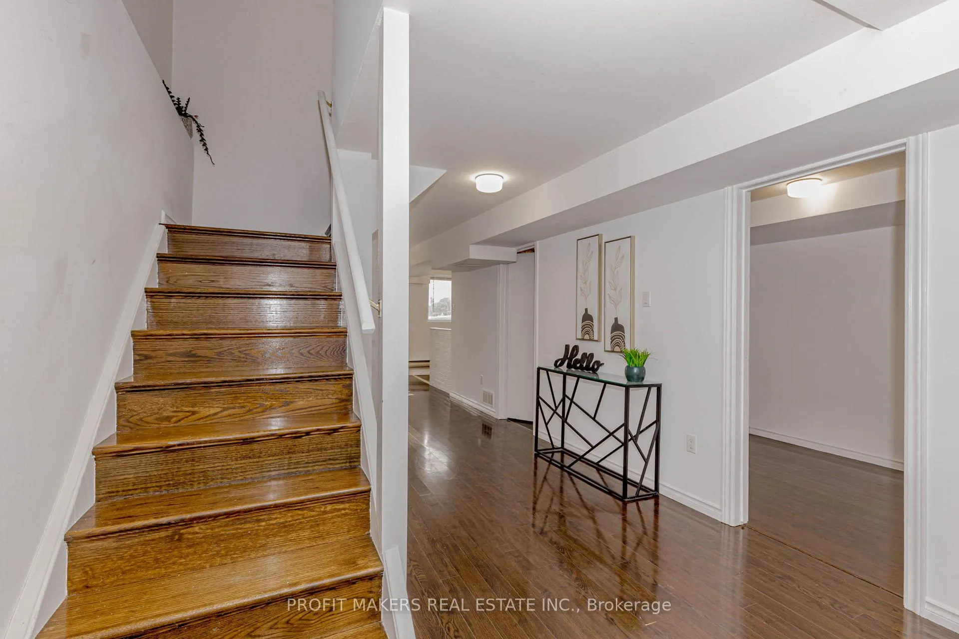 Photo 22 of 68 Cutters Crescent, Brampton, Fletcher's West — HOMEH