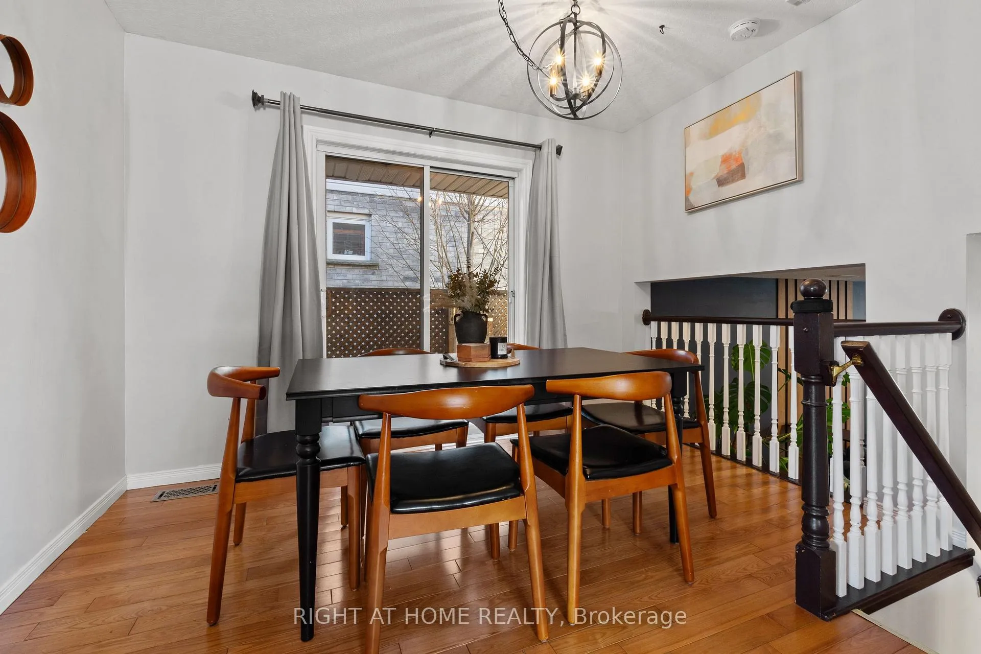 Photo 16 of 15 Settlers Road, Orangeville — HOMEH
