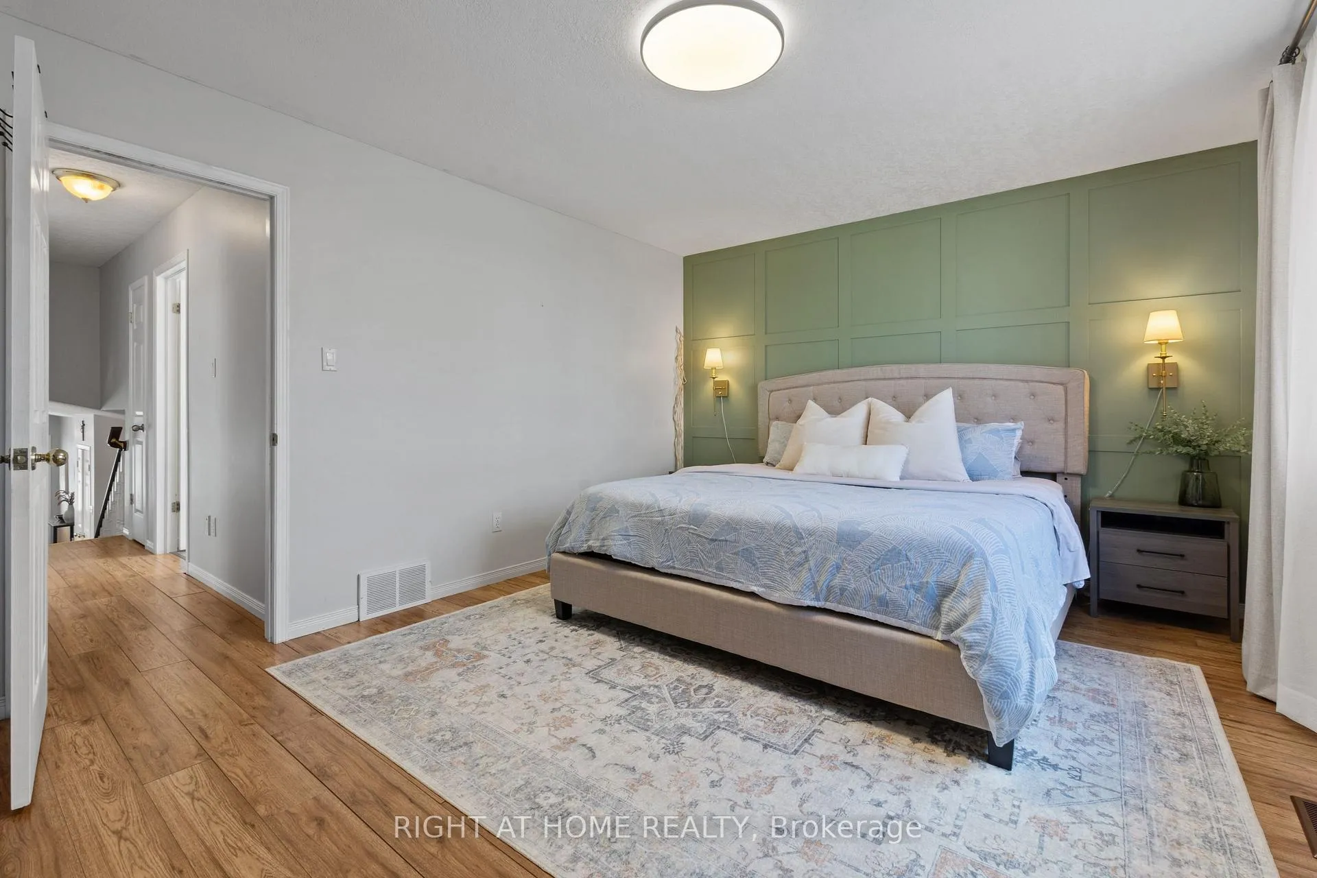 Photo 22 of 15 Settlers Road, Orangeville — HOMEH