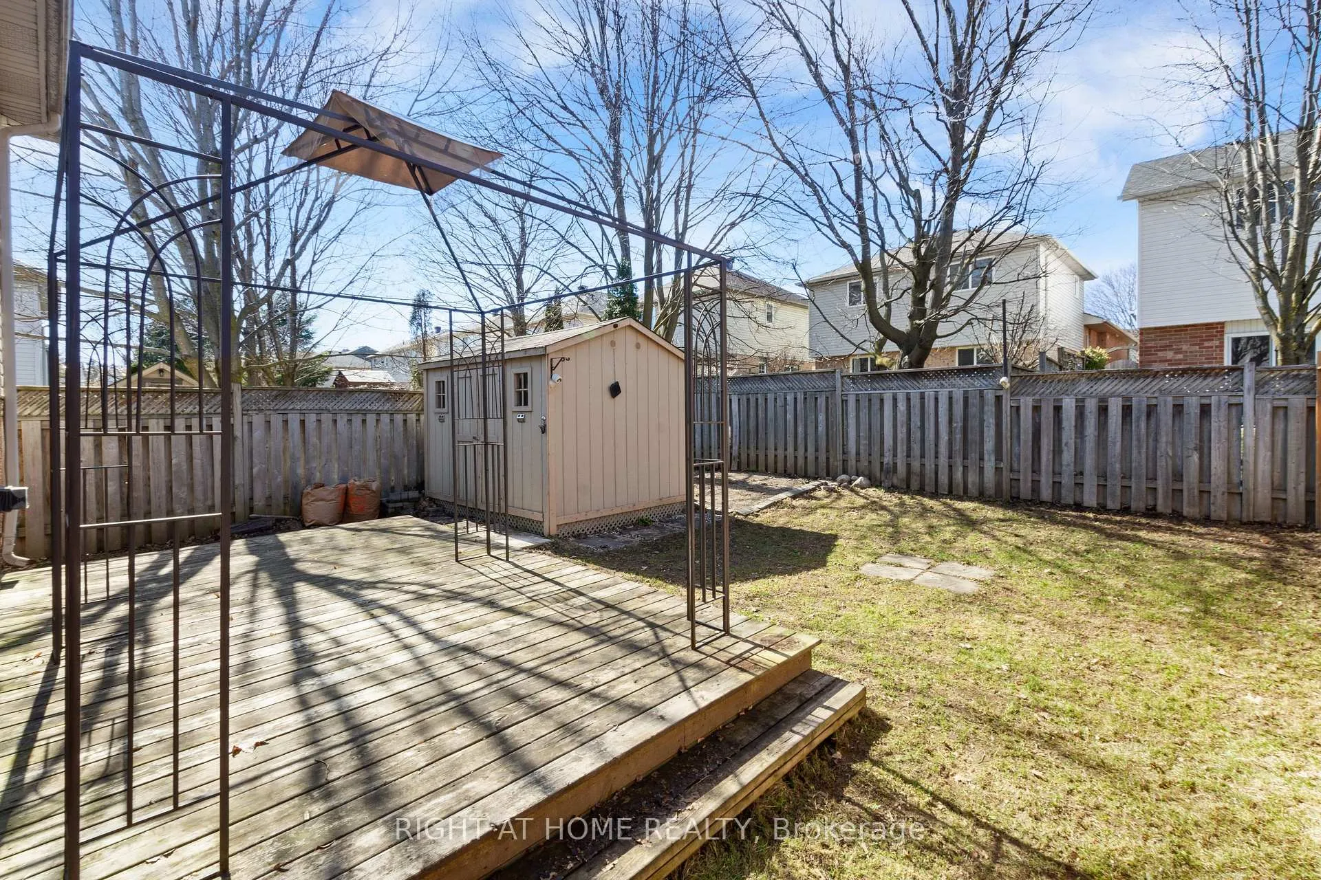 Photo 41 of 15 Settlers Road, Orangeville — HOMEH