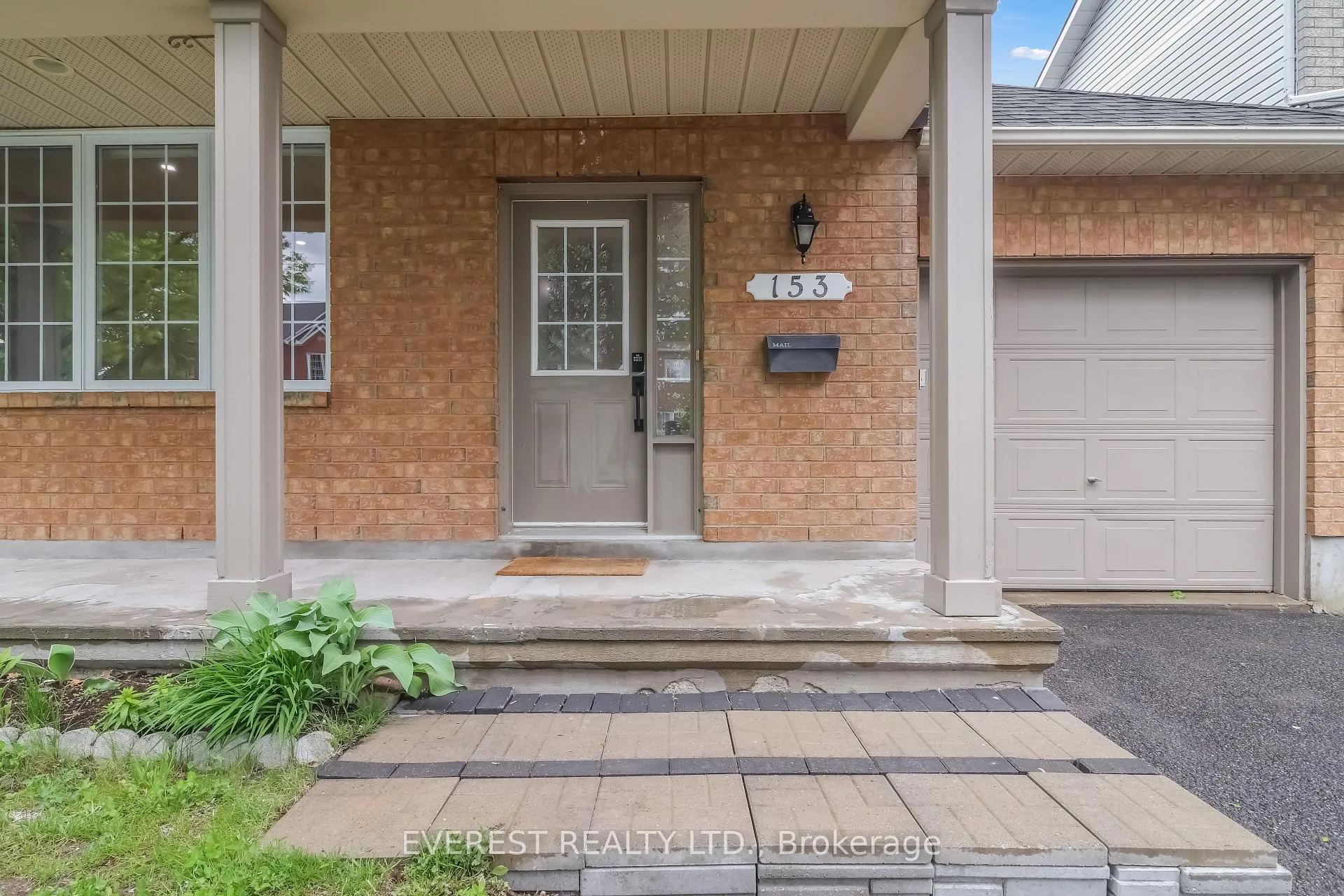 Photo 4 of 153 Cresthaven Drive, Ottawa, Barrhaven East — HOMEH