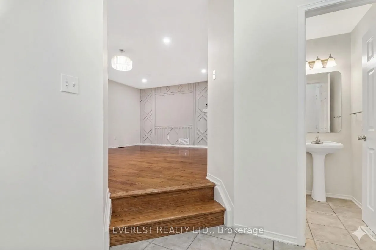 Photo 7 of 153 Cresthaven Drive, Ottawa, Barrhaven East — HOMEH