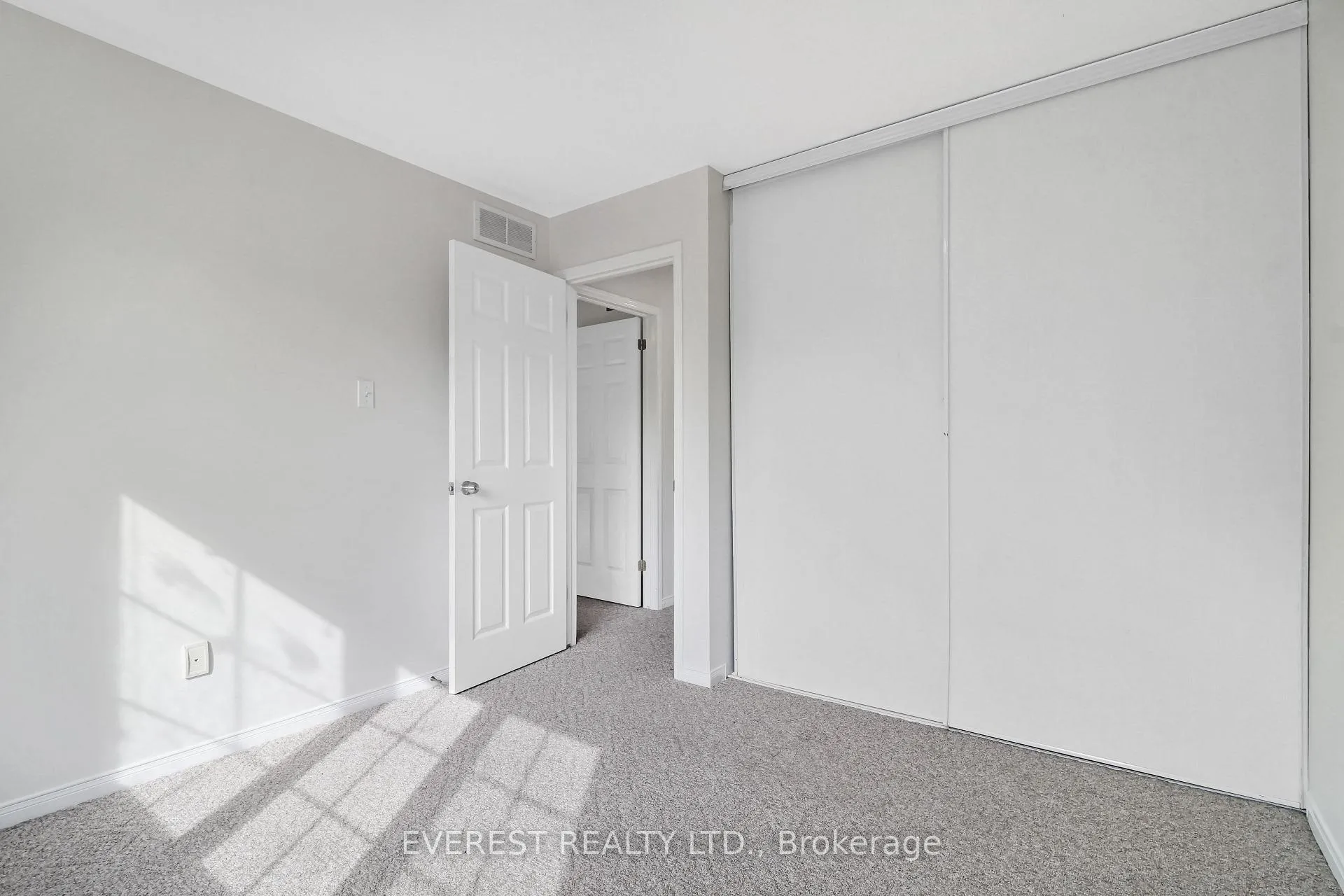 Photo 21 of 153 Cresthaven Drive, Ottawa, Barrhaven East — HOMEH