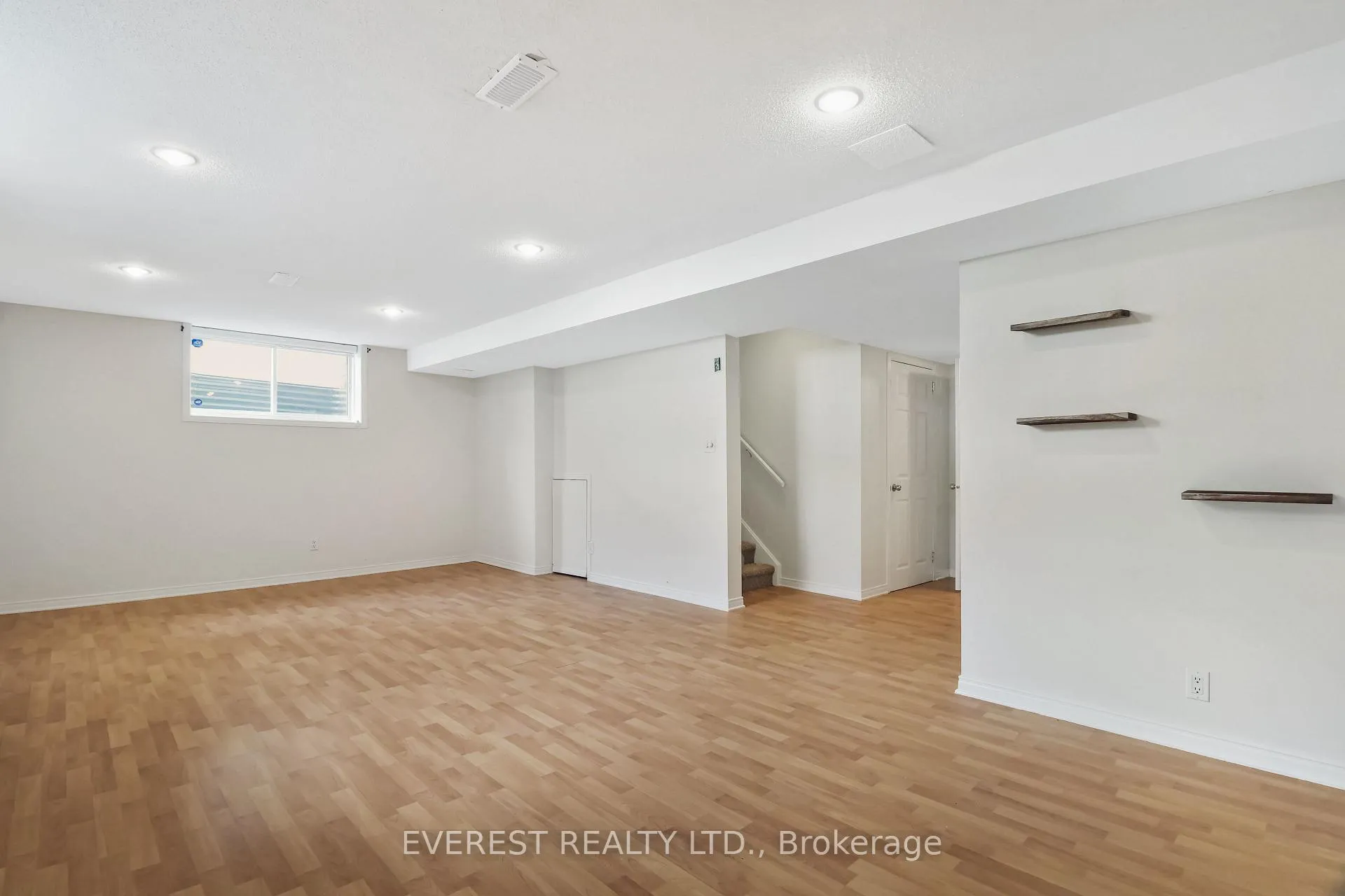 Photo 26 of 153 Cresthaven Drive, Ottawa, Barrhaven East — HOMEH