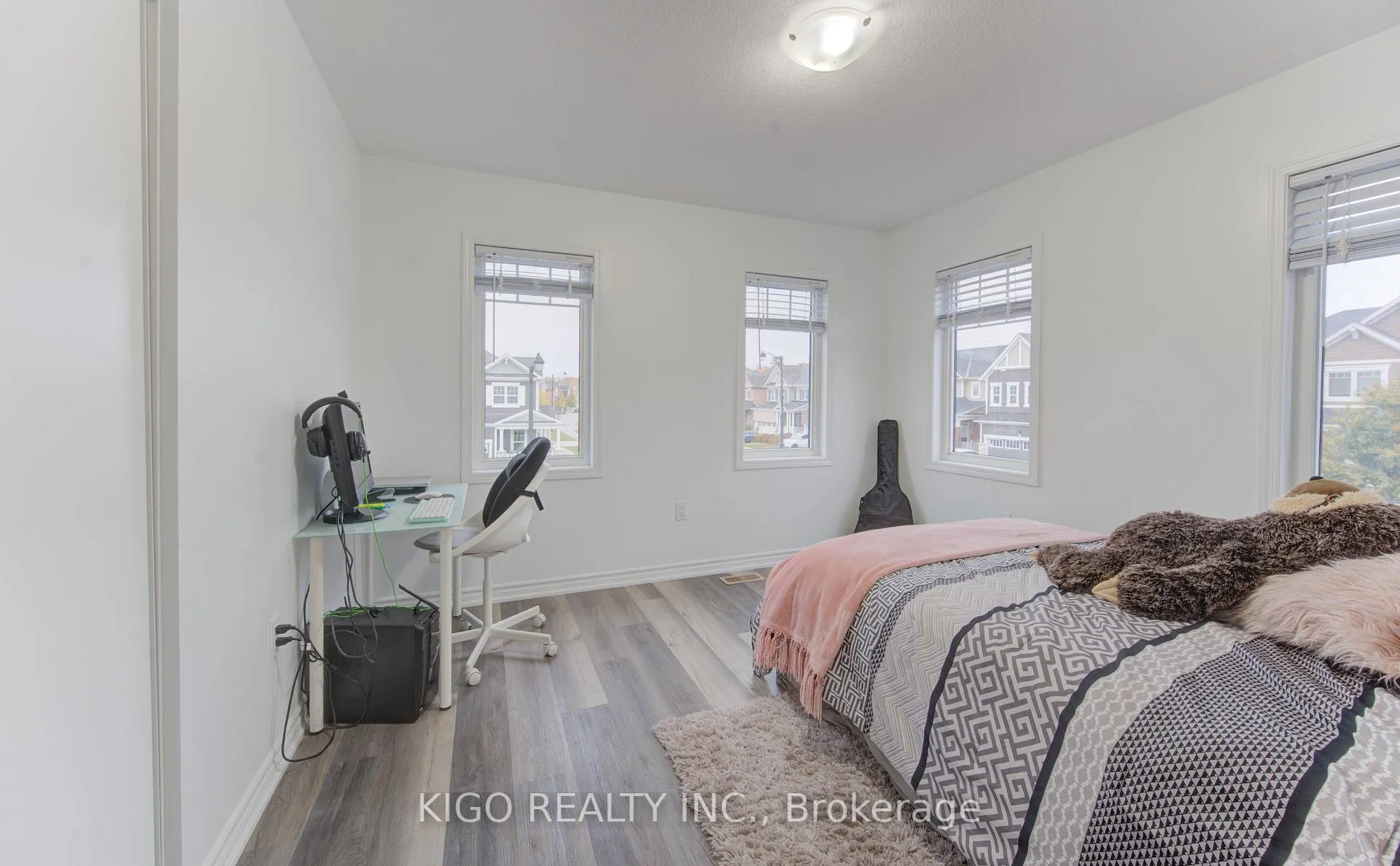 Photo 16 of 66 Shoreacres Drive, Kitchener — HOMEH