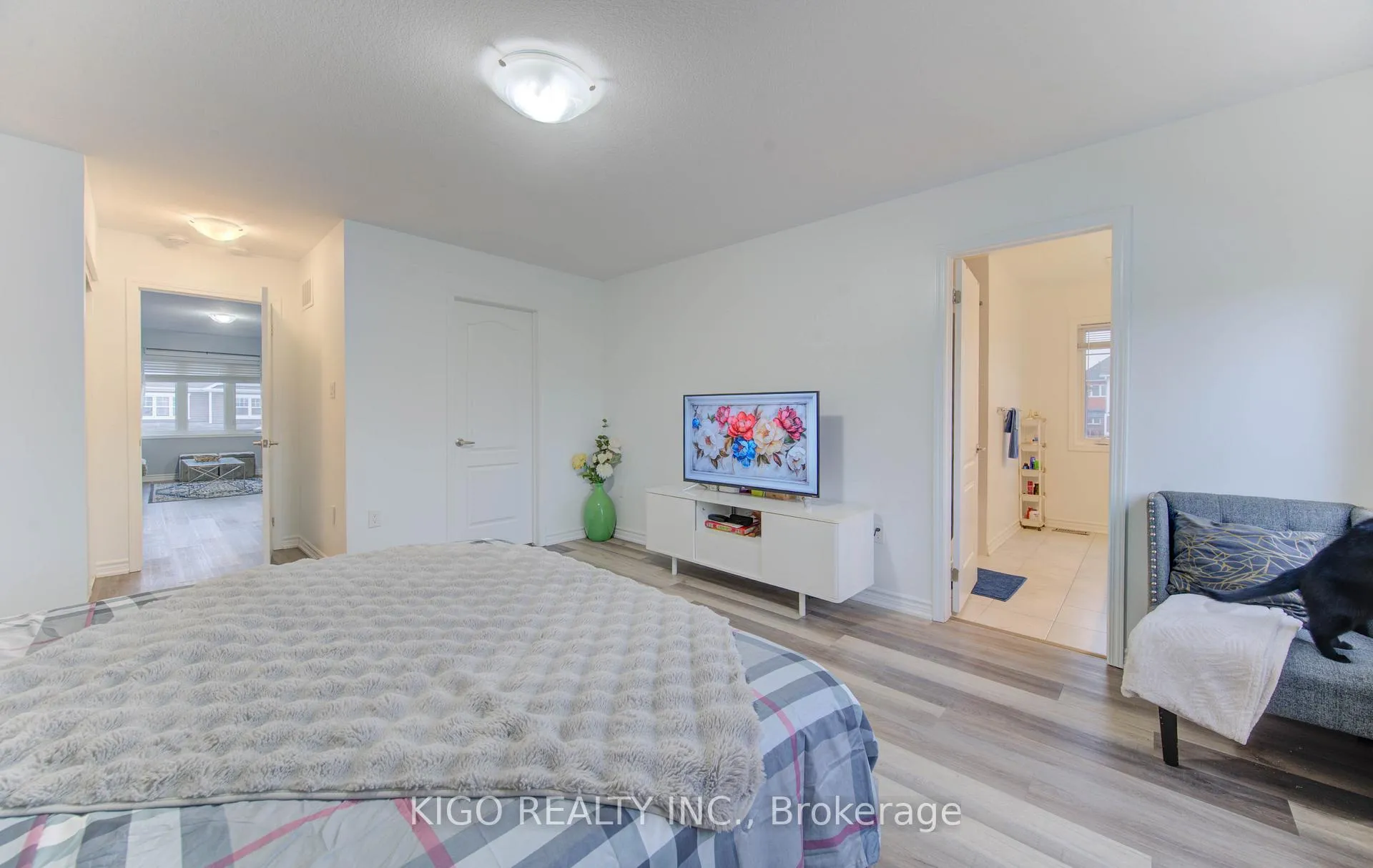 Photo 25 of 66 Shoreacres Drive, Kitchener — HOMEH