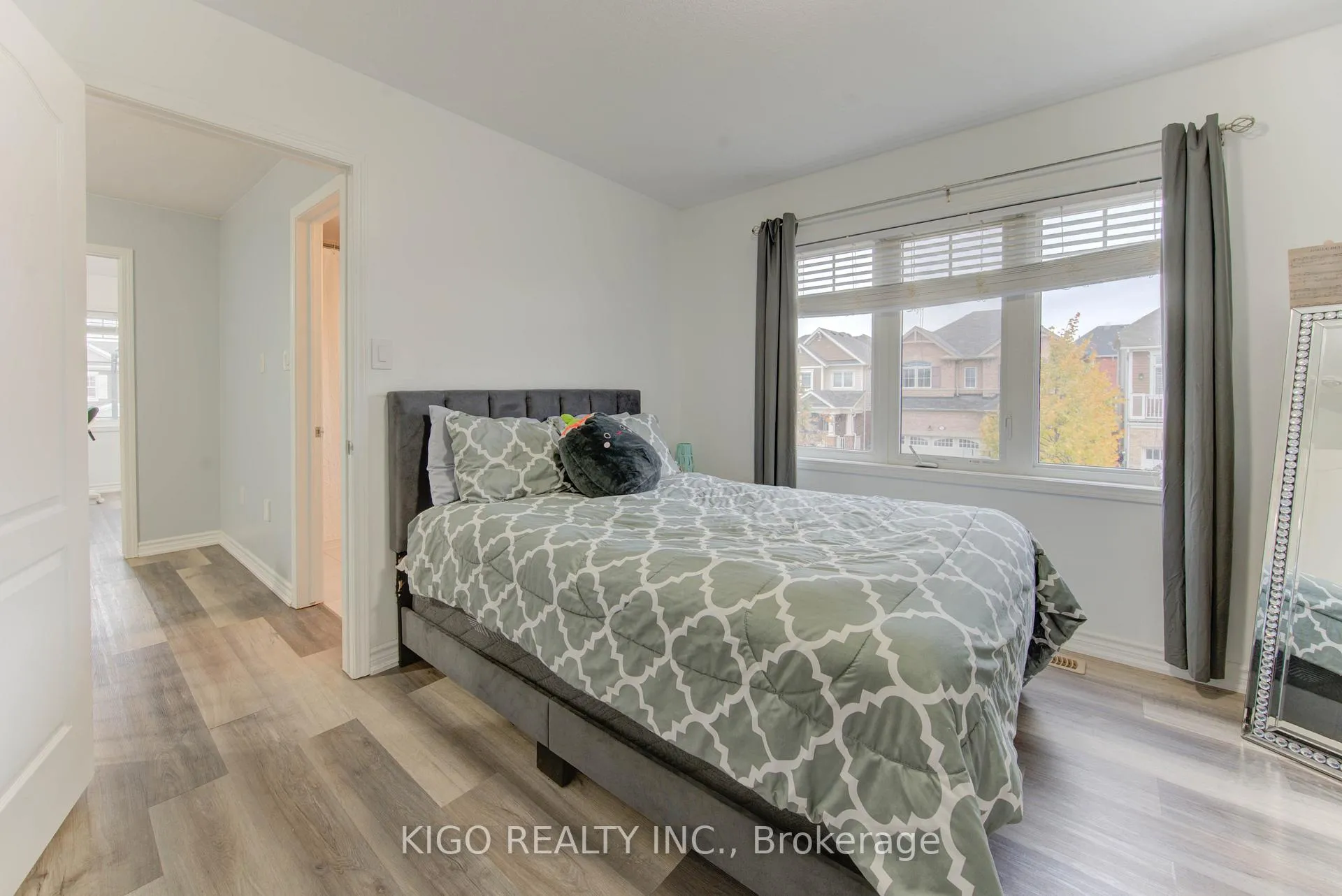 Photo 27 of 66 Shoreacres Drive, Kitchener — HOMEH