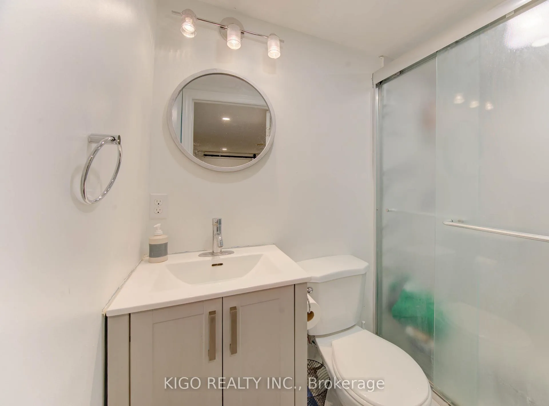 Photo 28 of 66 Shoreacres Drive, Kitchener — HOMEH