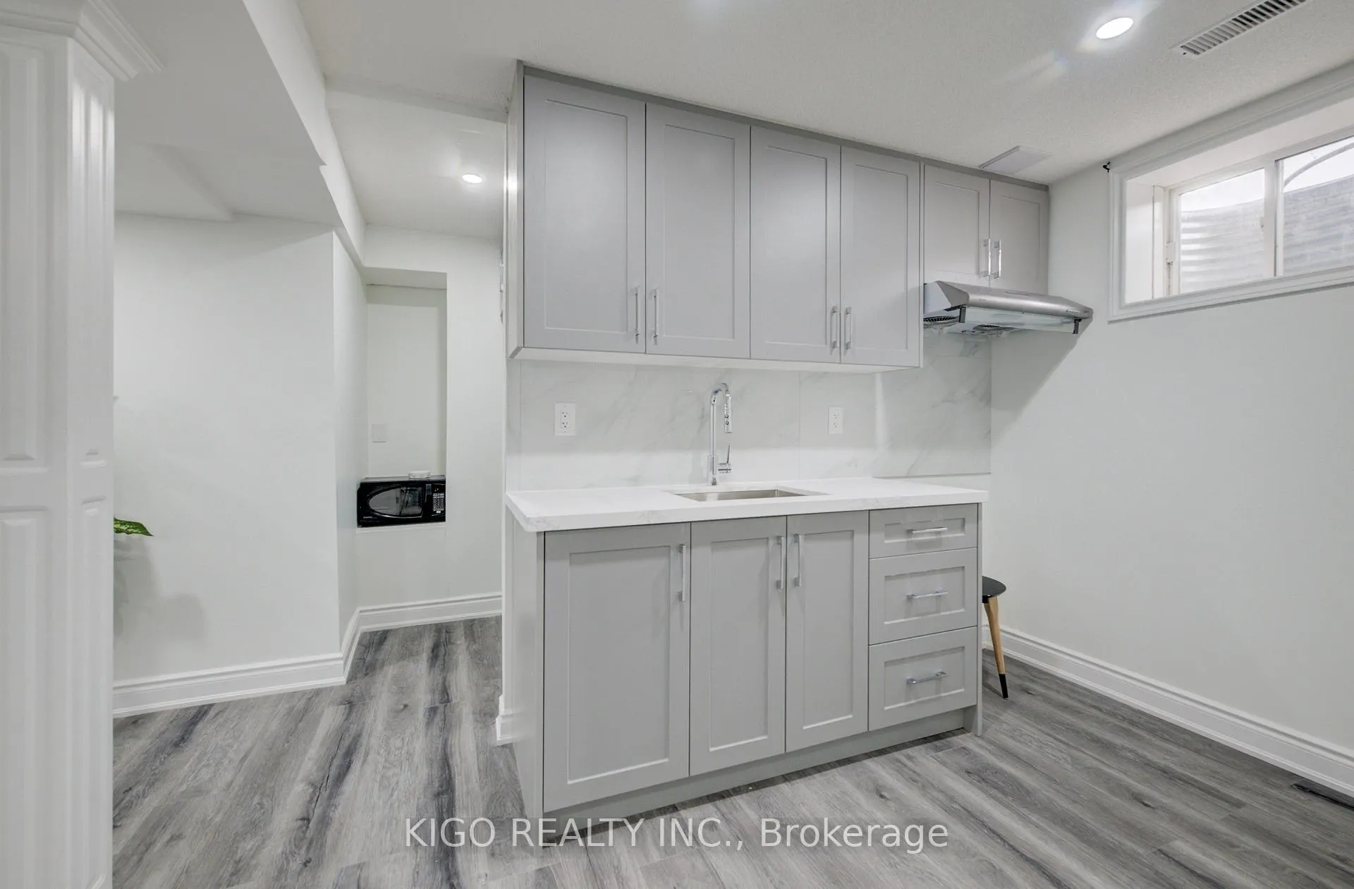 Photo 33 of 66 Shoreacres Drive, Kitchener — HOMEH