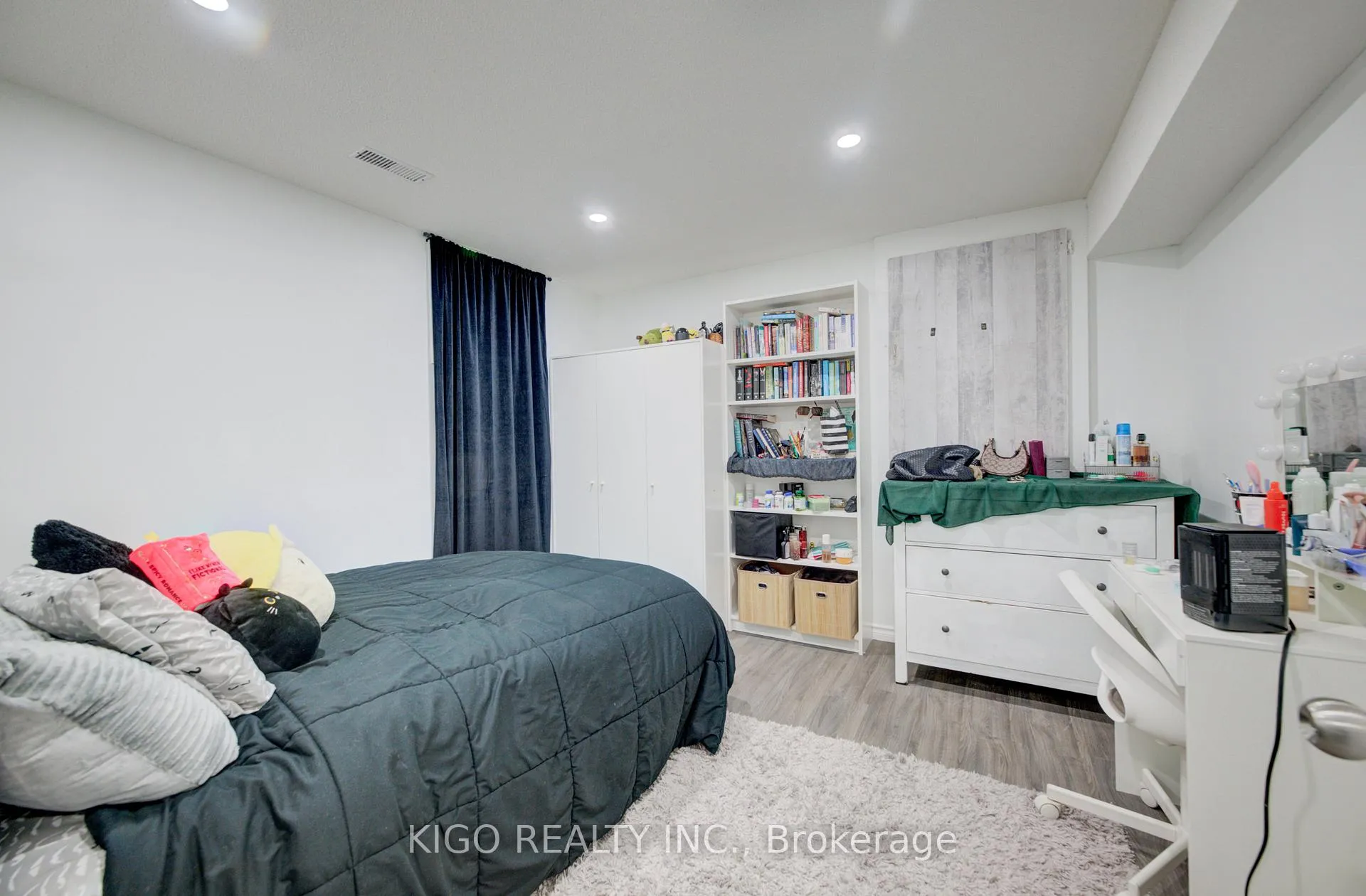 Photo 34 of 66 Shoreacres Drive, Kitchener — HOMEH