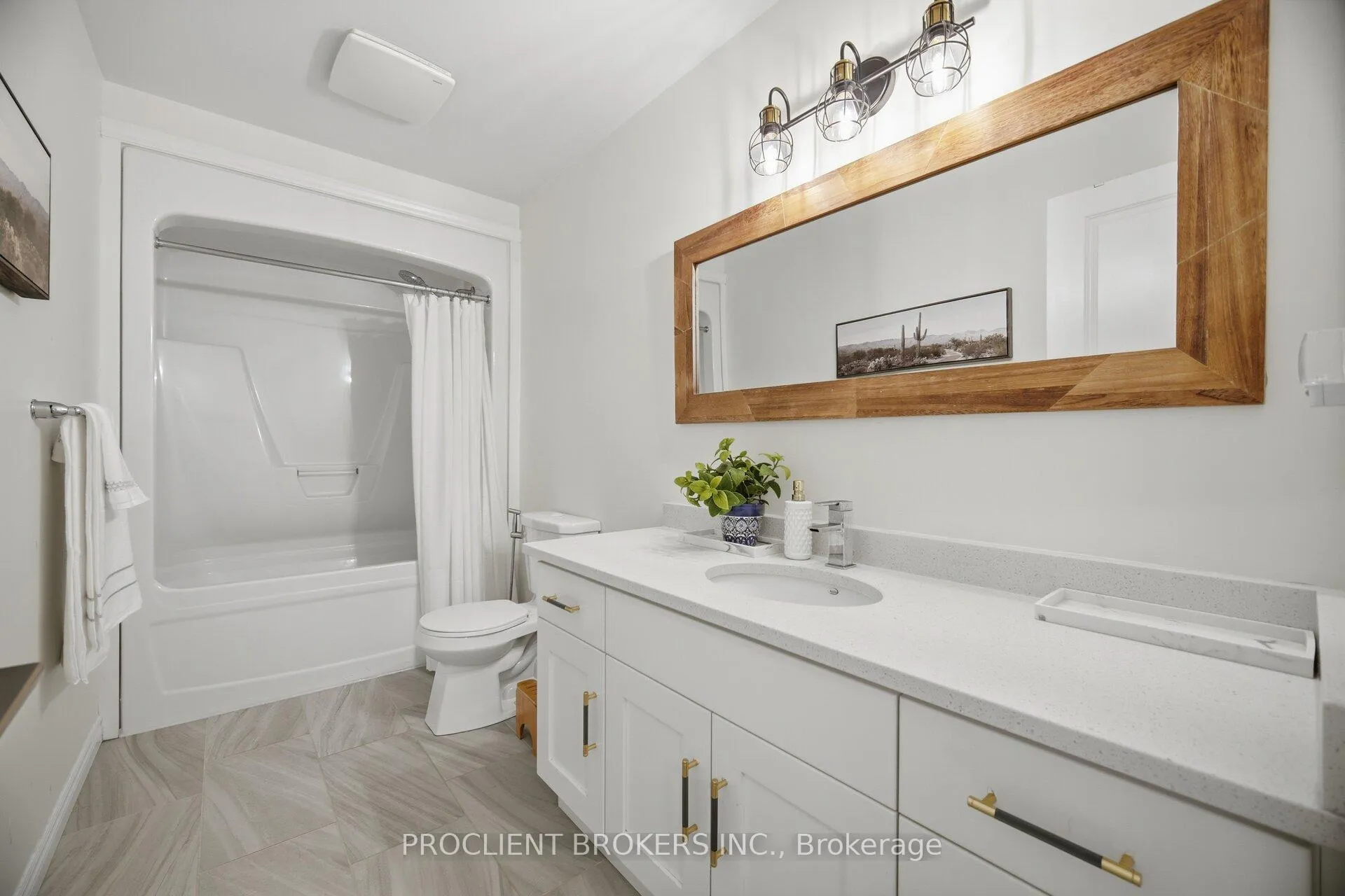 Photo 17 of 147 Couling Crescent, Guelph, Grange Road — HOMEH