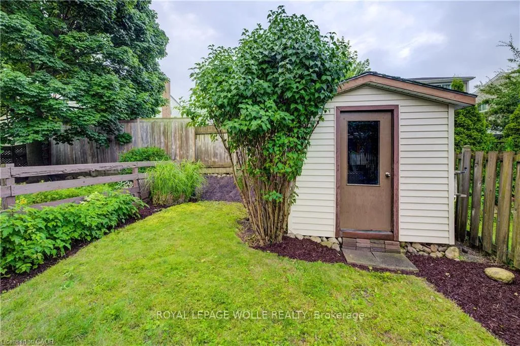 Photo 22 of 19 Hillbrook Crescent, Kitchener, Forest Heights — HOMEH