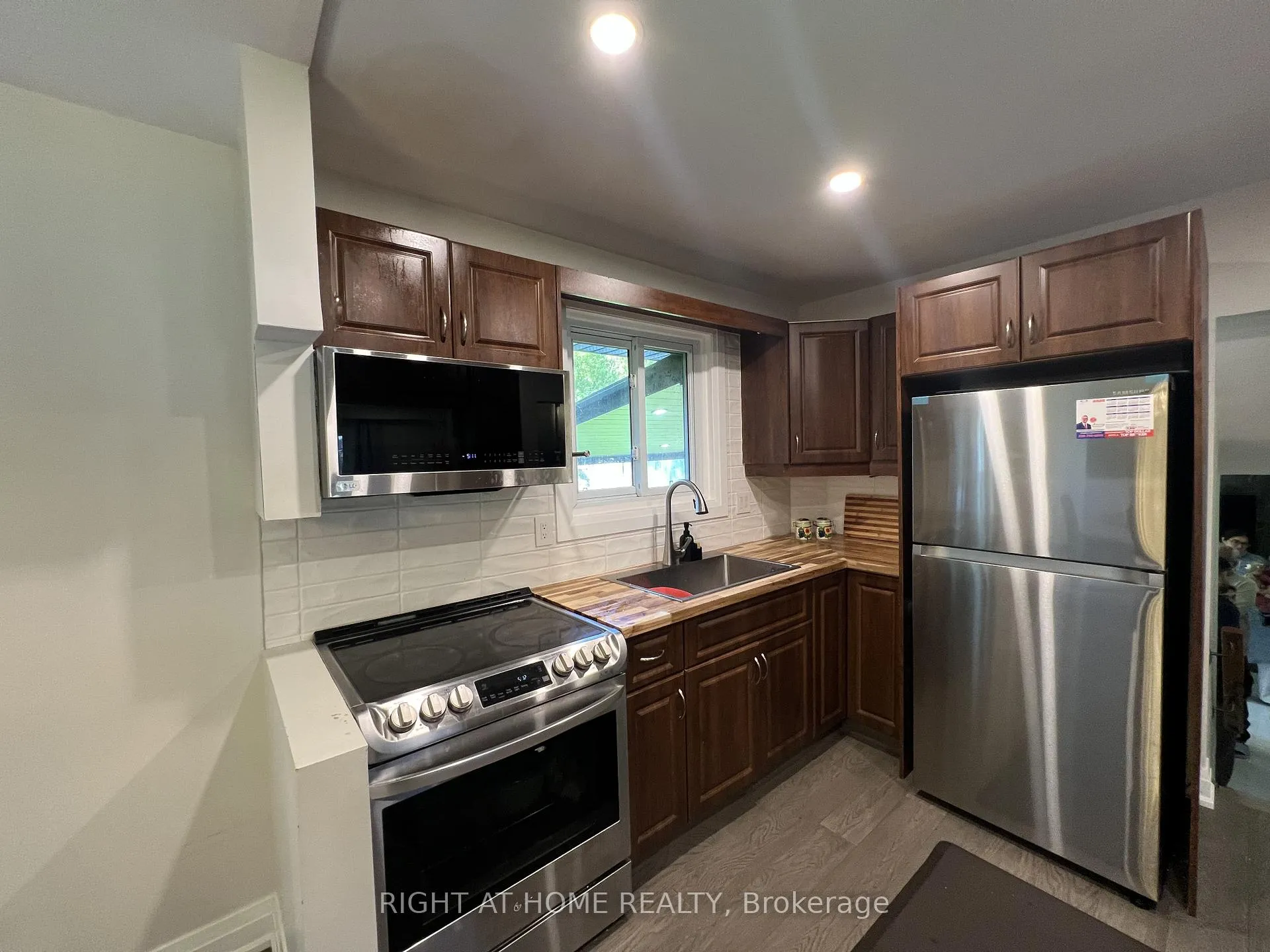 Photo 17 of 310 Admiral Road, Oshawa, McLaughlin — HOMEH