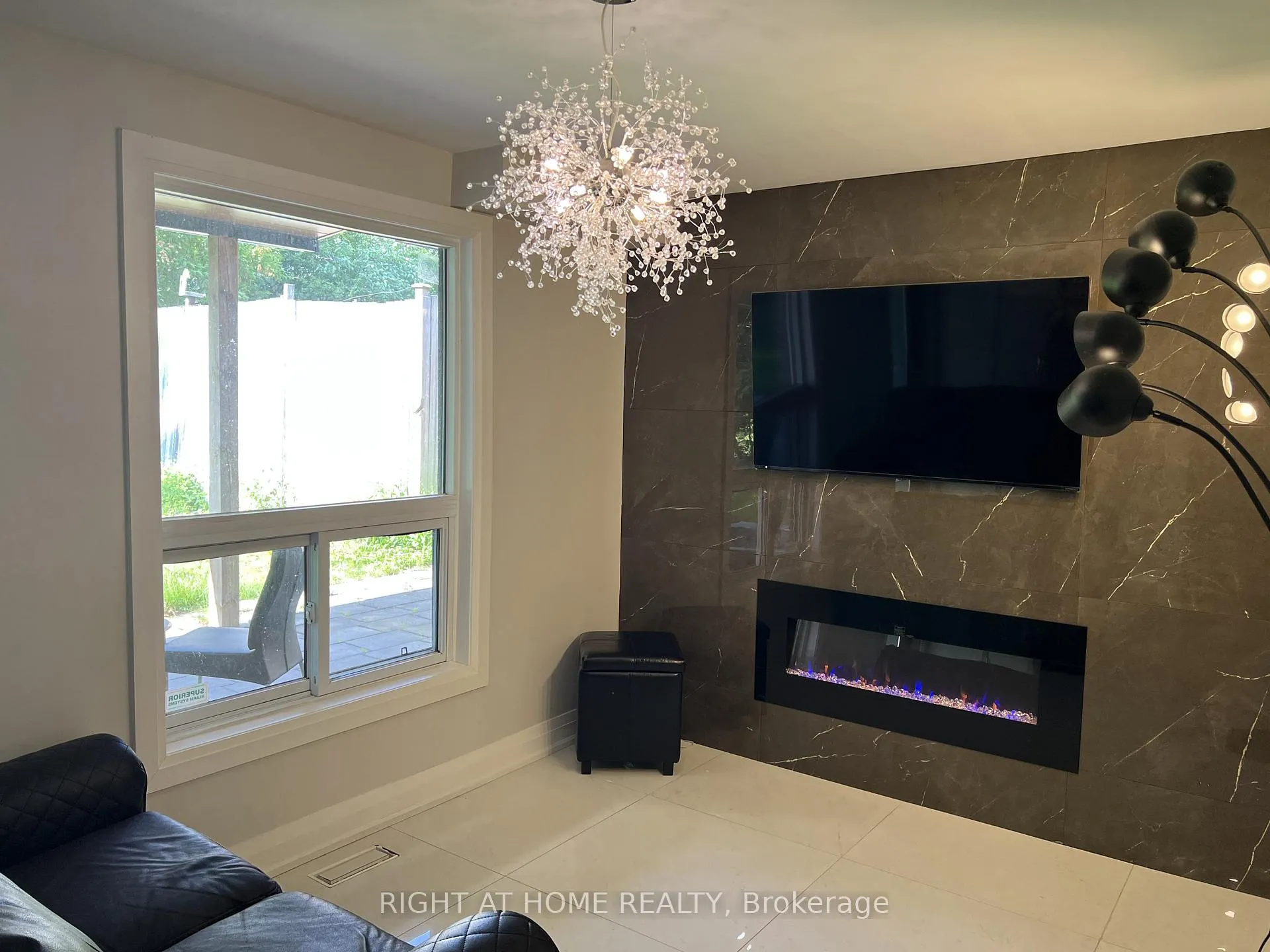 Photo 20 of 310 Admiral Road, Oshawa, McLaughlin — HOMEH