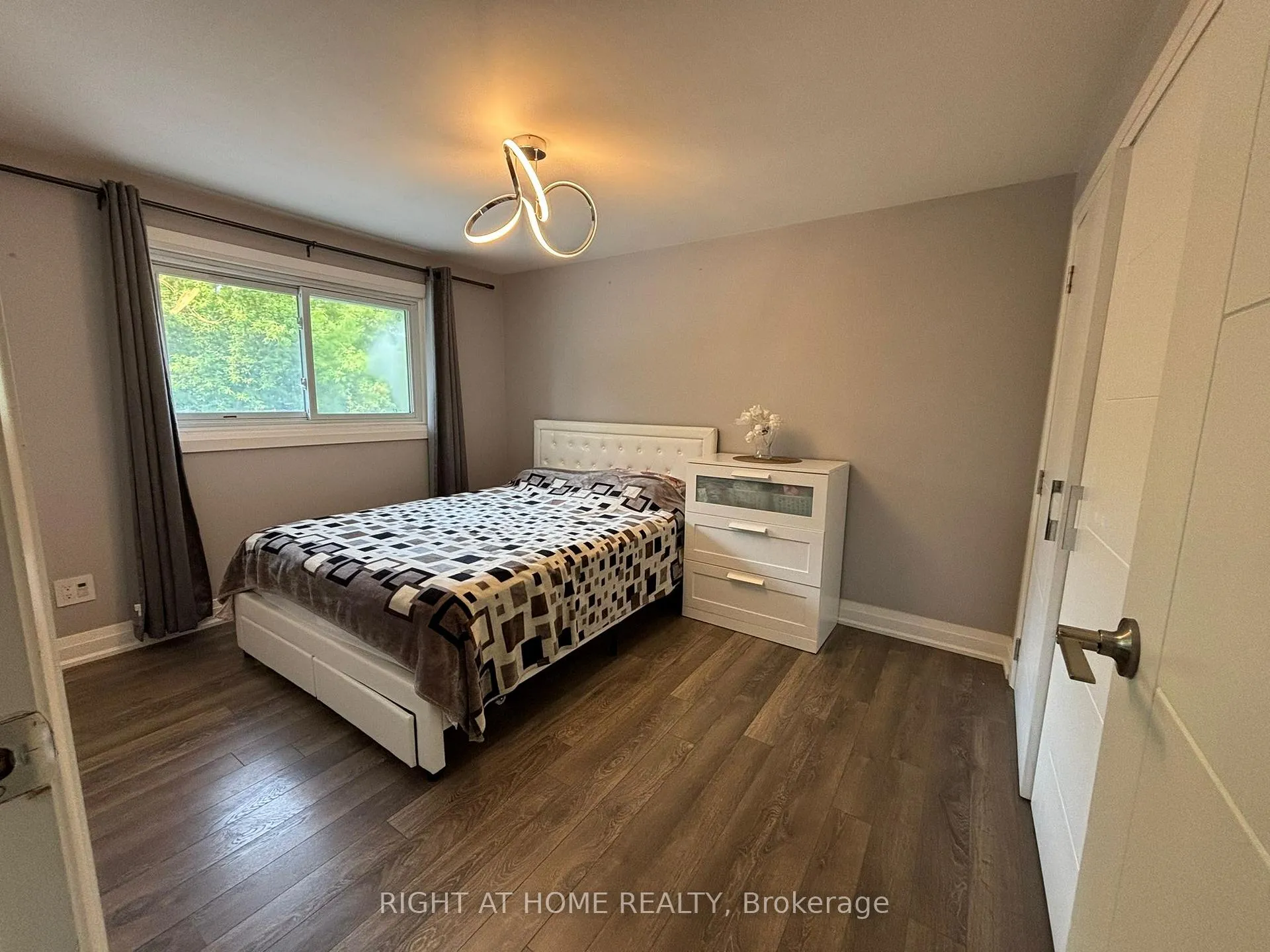 Photo 30 of 310 Admiral Road, Oshawa, McLaughlin — HOMEH