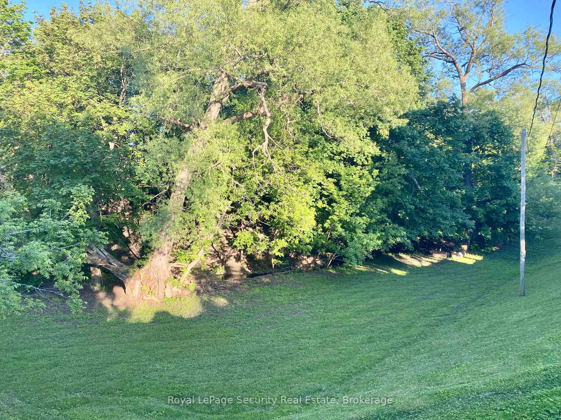 Photo 10 of 48 Jackman Road, Clarington, Bowmanville — HOMEH