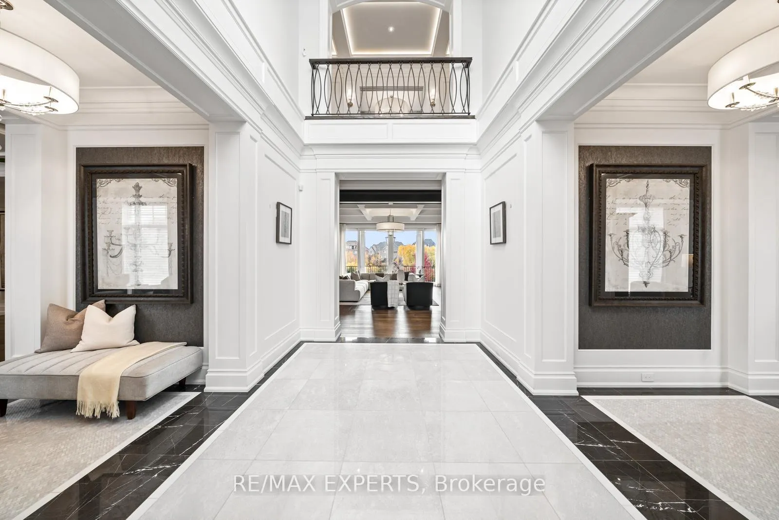 Photo 7 of 205 Northern Pines Boulevard, Vaughan, Kleinburg — HOMEH