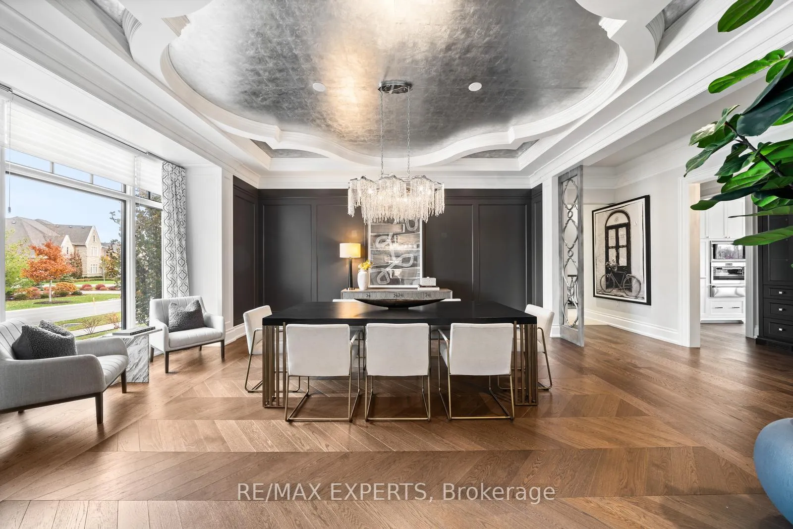 Photo 11 of 205 Northern Pines Boulevard, Vaughan, Kleinburg — HOMEH