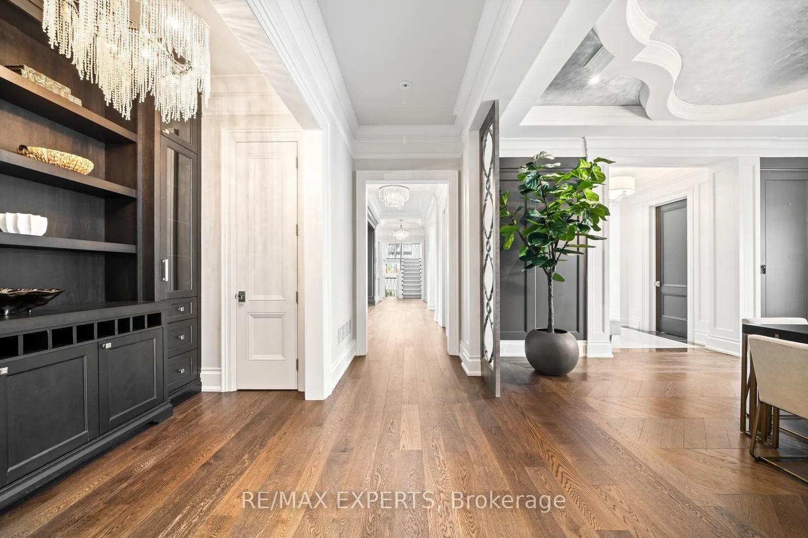 Photo 12 of 205 Northern Pines Boulevard, Vaughan, Kleinburg — HOMEH