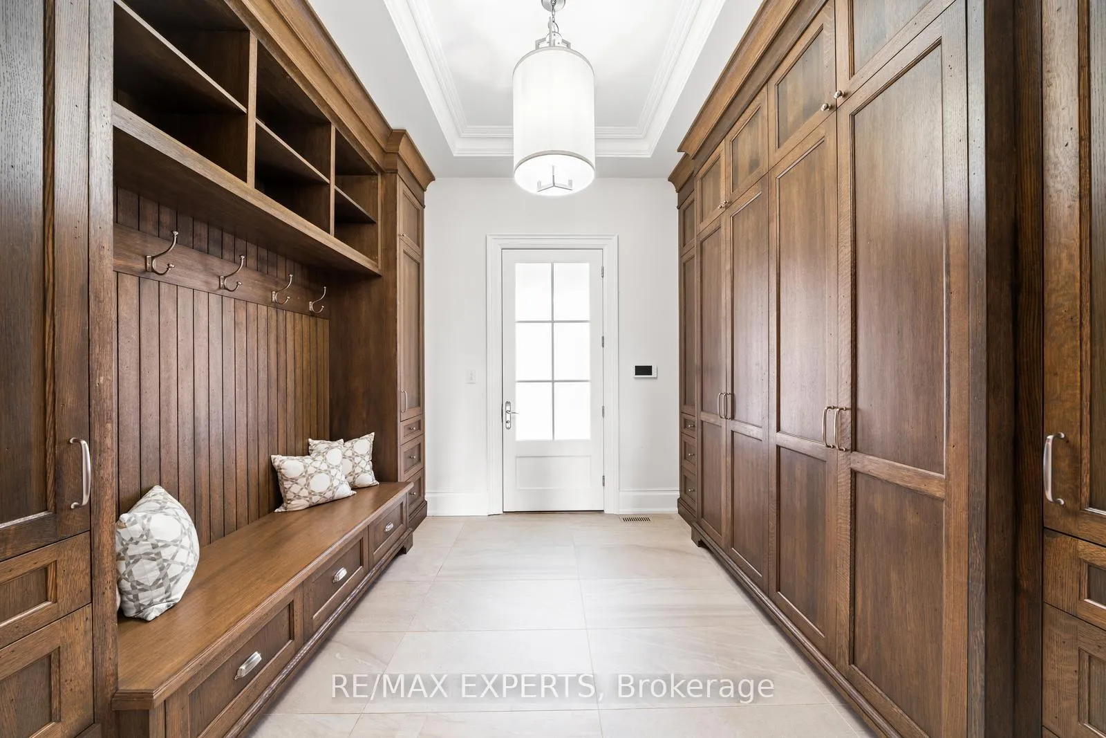 Photo 23 of 205 Northern Pines Boulevard, Vaughan, Kleinburg — HOMEH