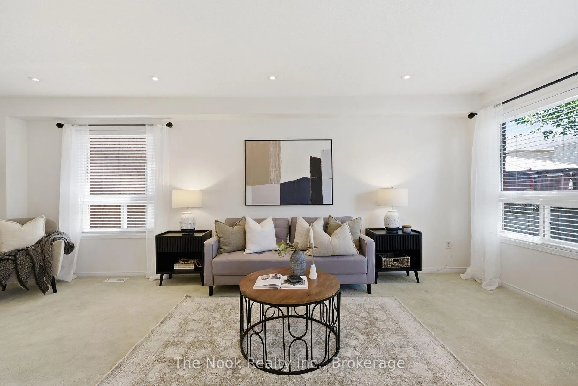 Photo 12 of 39 Rampart Crescent, Whitby, Williamsburg — HOMEH