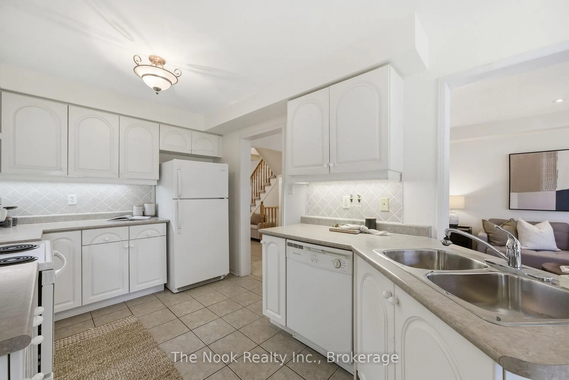 Photo 14 of 39 Rampart Crescent, Whitby, Williamsburg — HOMEH