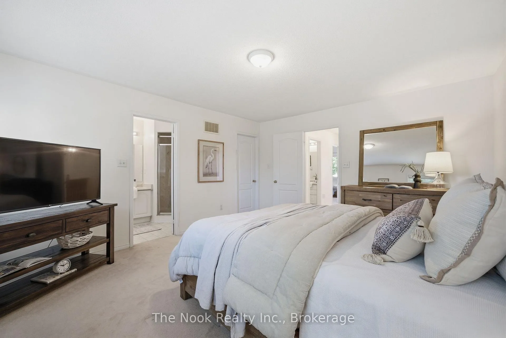 Photo 23 of 39 Rampart Crescent, Whitby, Williamsburg — HOMEH