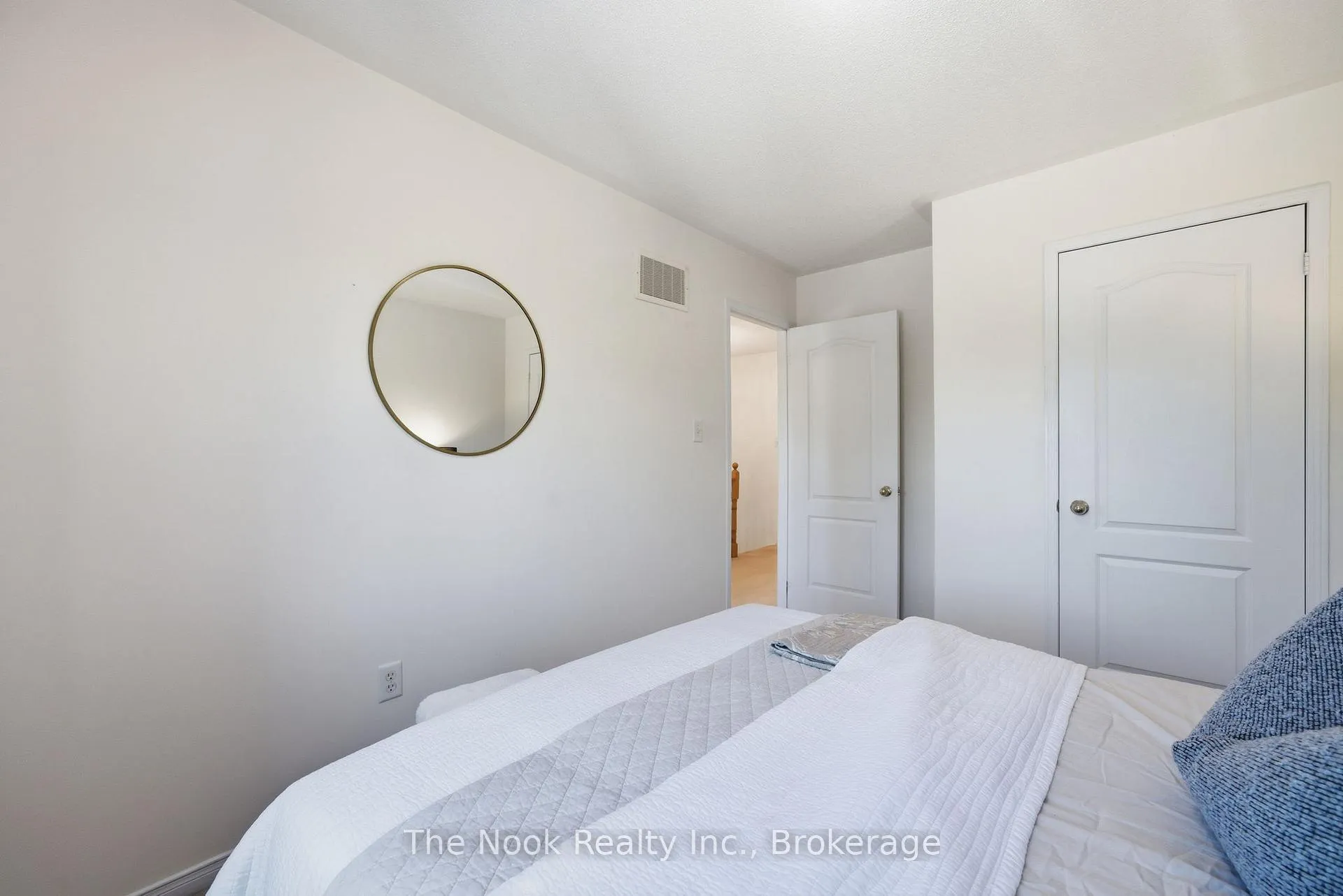 Photo 29 of 39 Rampart Crescent, Whitby, Williamsburg — HOMEH