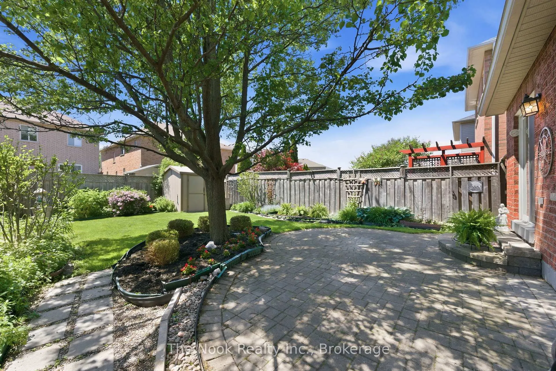 Photo 31 of 39 Rampart Crescent, Whitby, Williamsburg — HOMEH