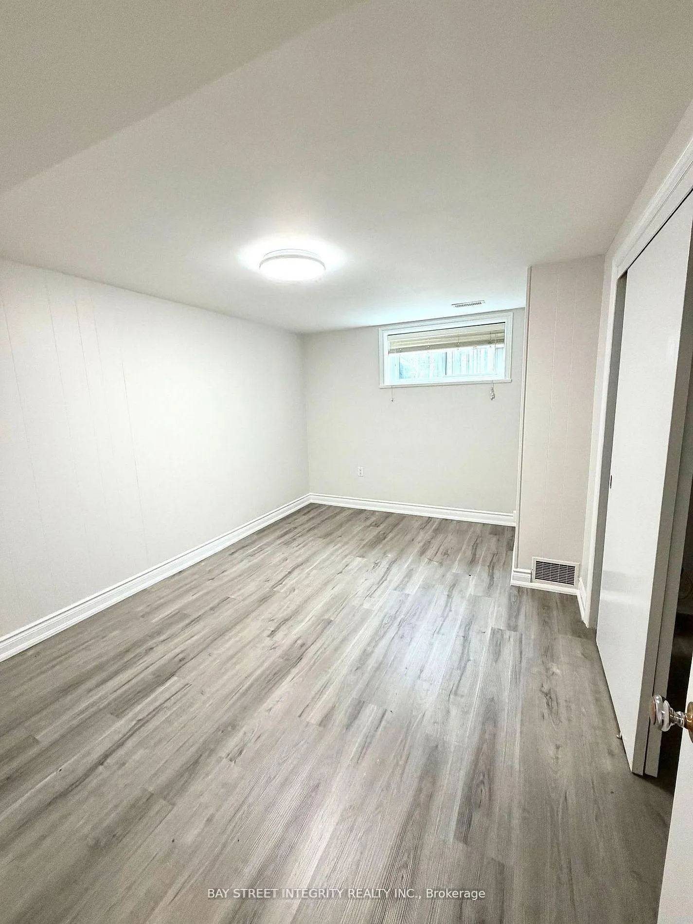 Photo 9 of Unit Lowerfl, 73 Boothbay Crescent, Newmarket, Central Newmarket — HOMEH