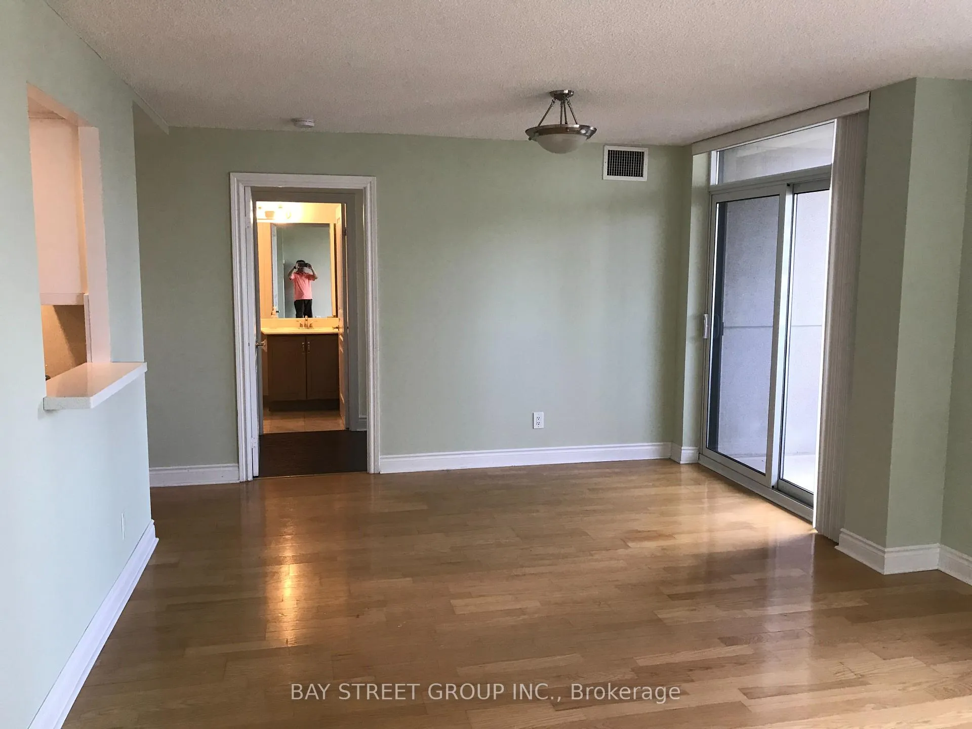 Photo 6 of Unit 1811, 5 Northtown Way, North York, Willowdale East — HOMEH
