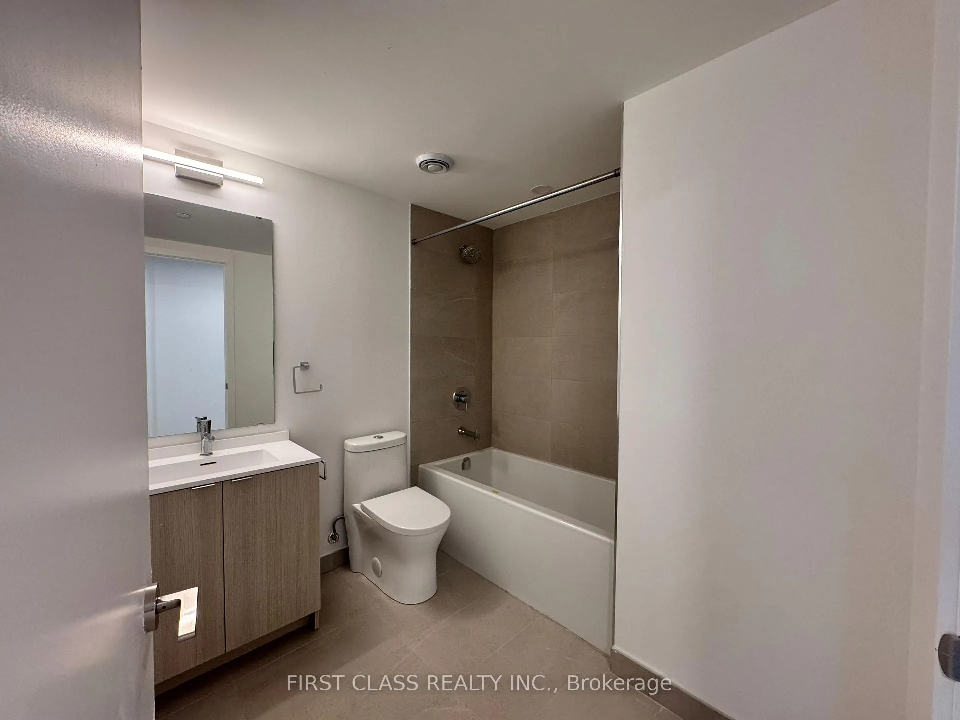 Photo 4 of Unit 3502, 100 Queen Street E, Toronto, Church-Yonge Corridor — HOMEH